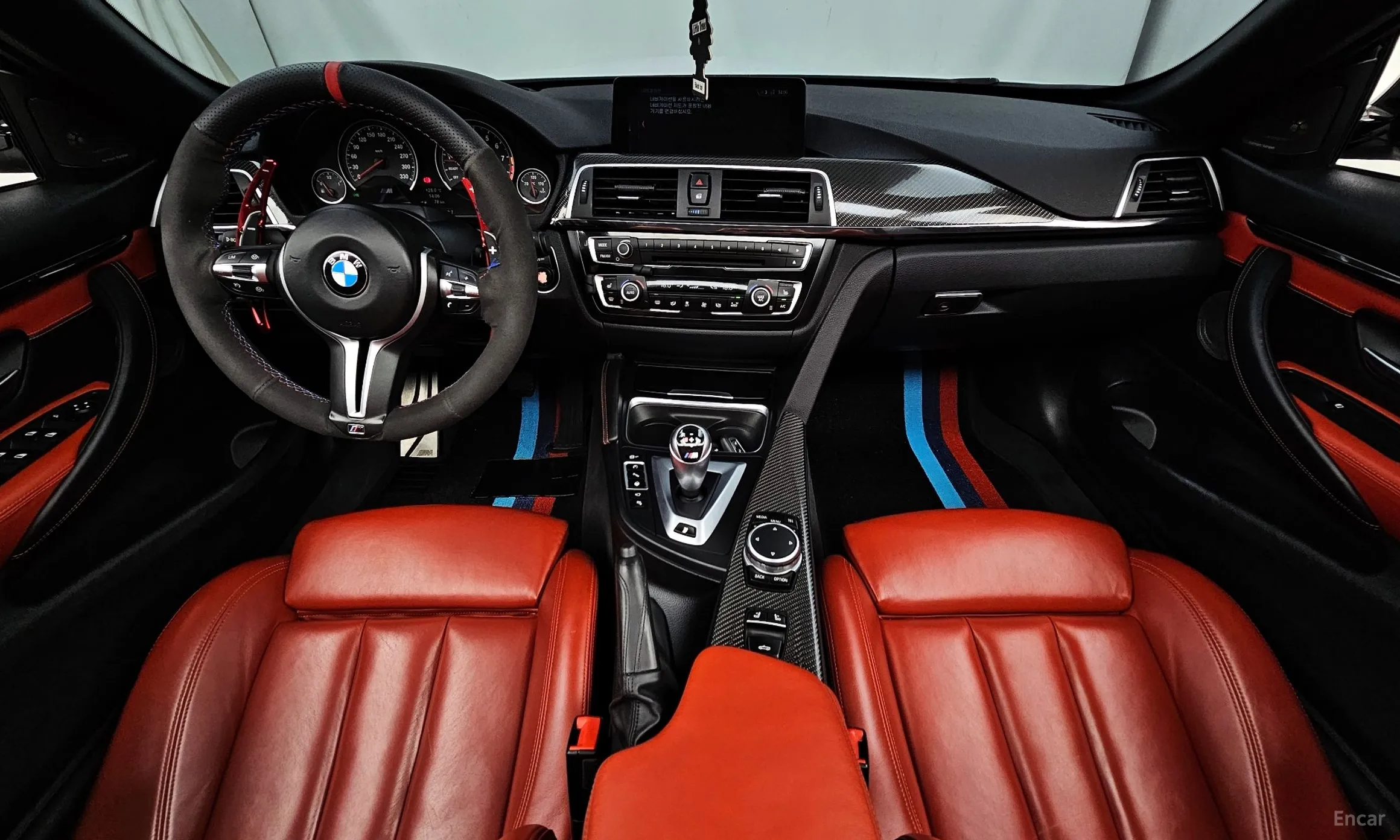 BMW M4 (F82) превью 4