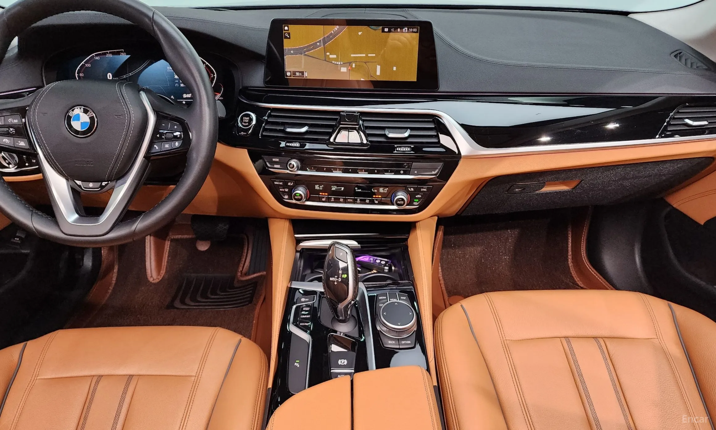 BMW 5 Series (G30) превью 4