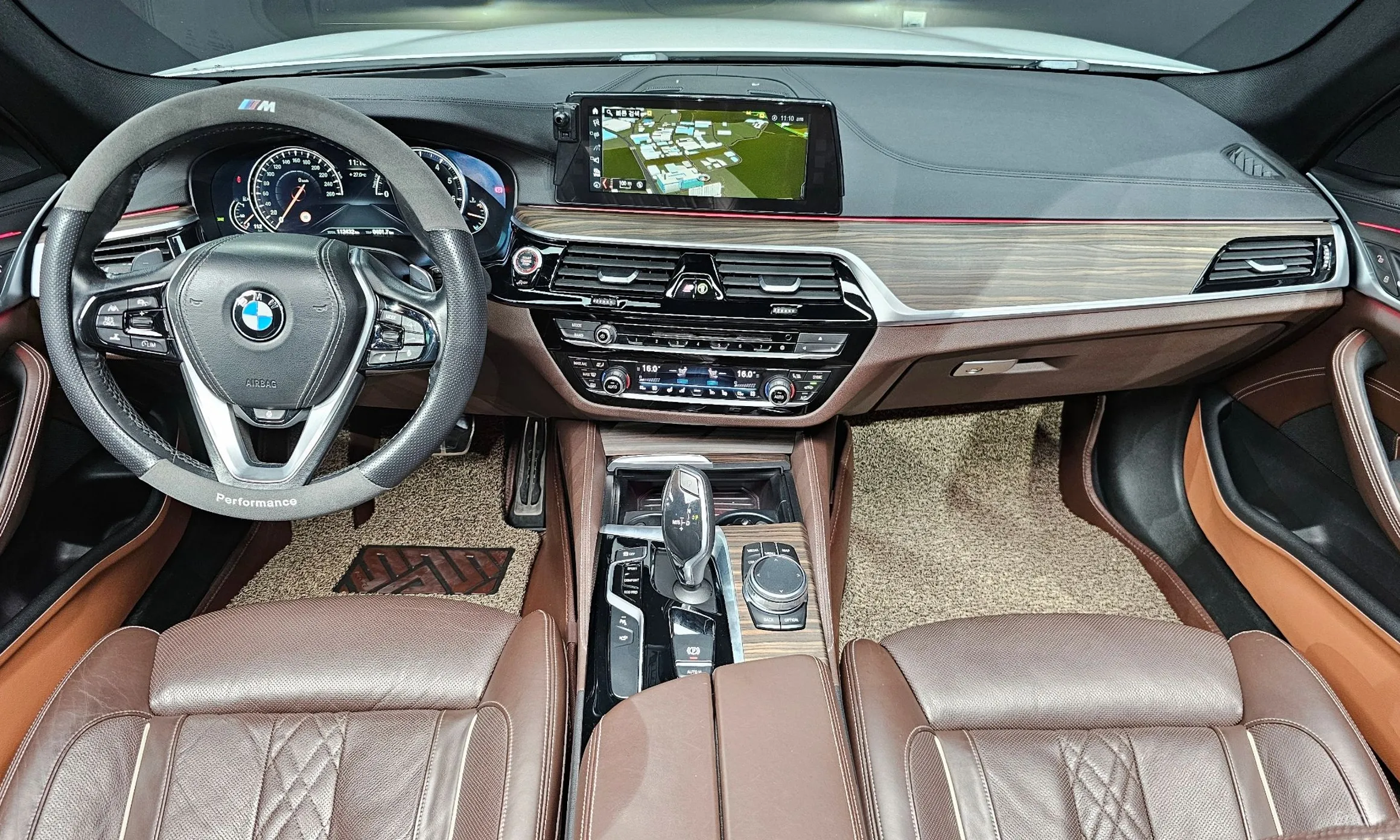 BMW 5 Series (G30) превью 4