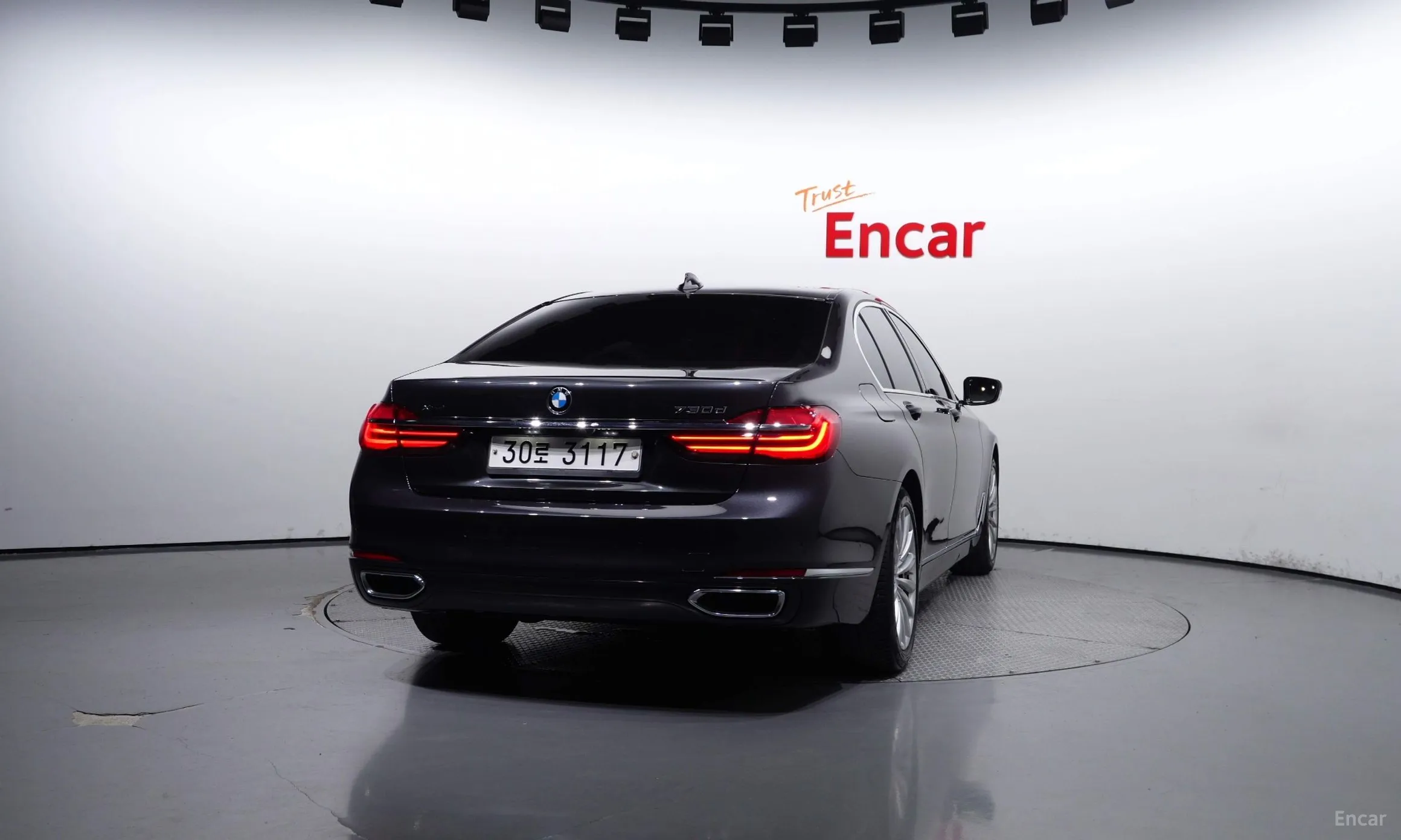 BMW 7 Series (G11) превью 3