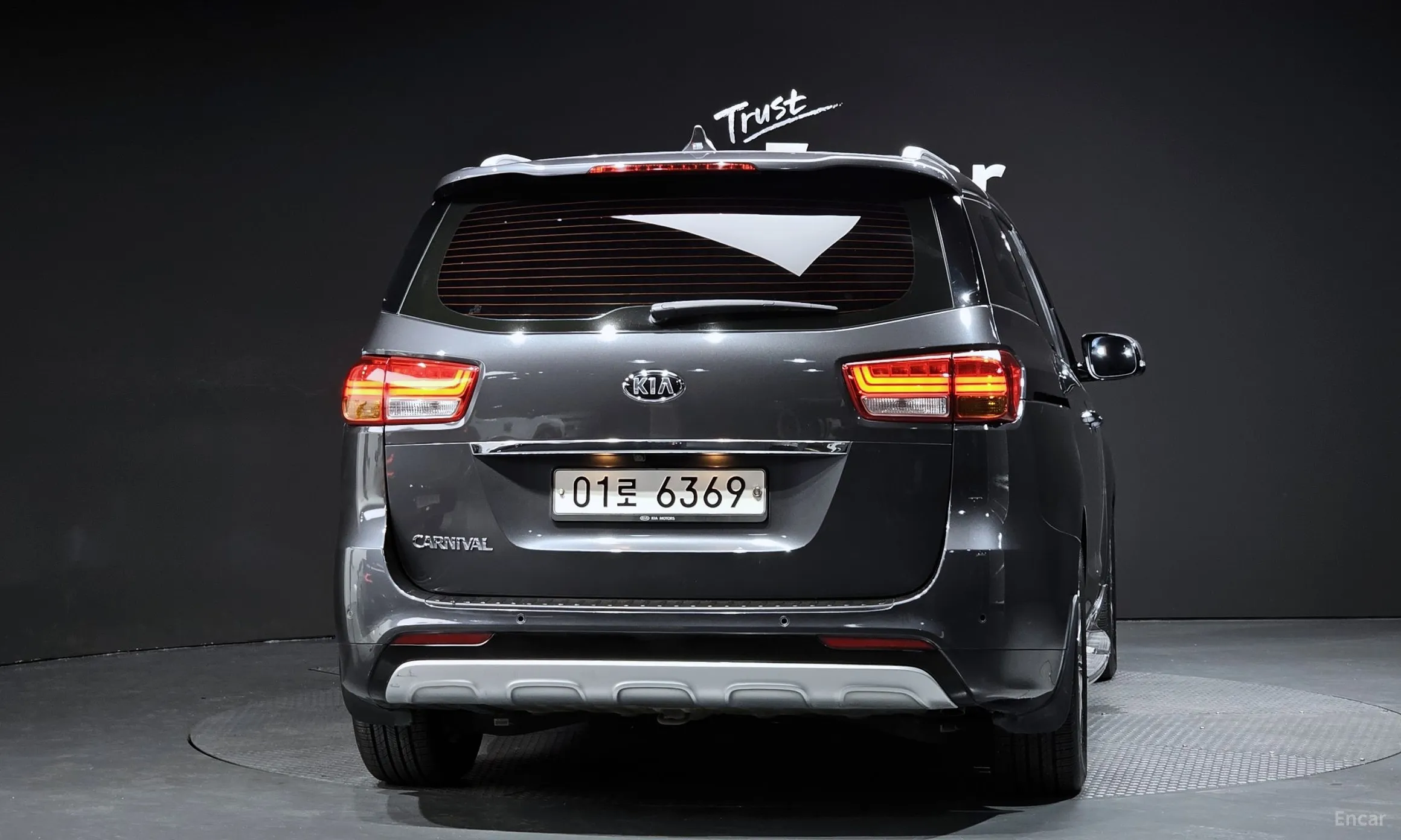 Kia Carnival превью 3