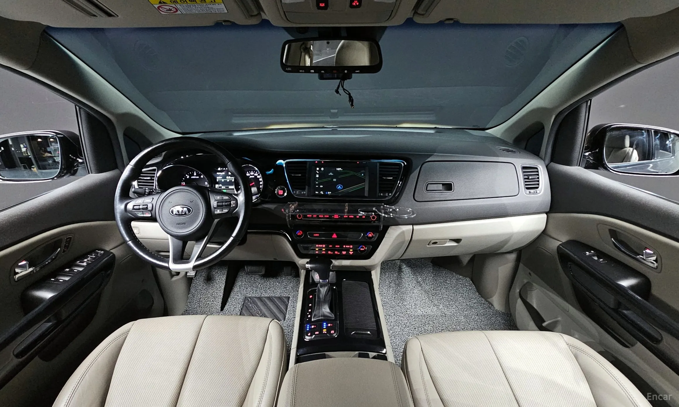 Kia Carnival превью 4