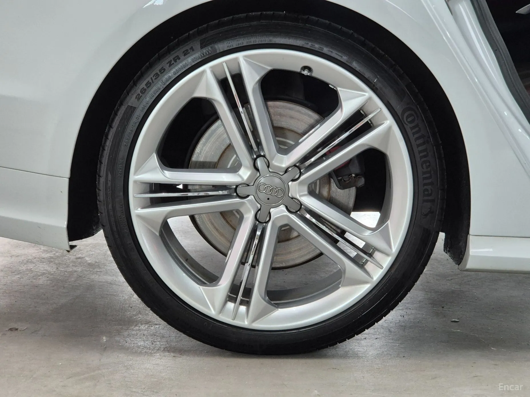 Audi S8 превью 3