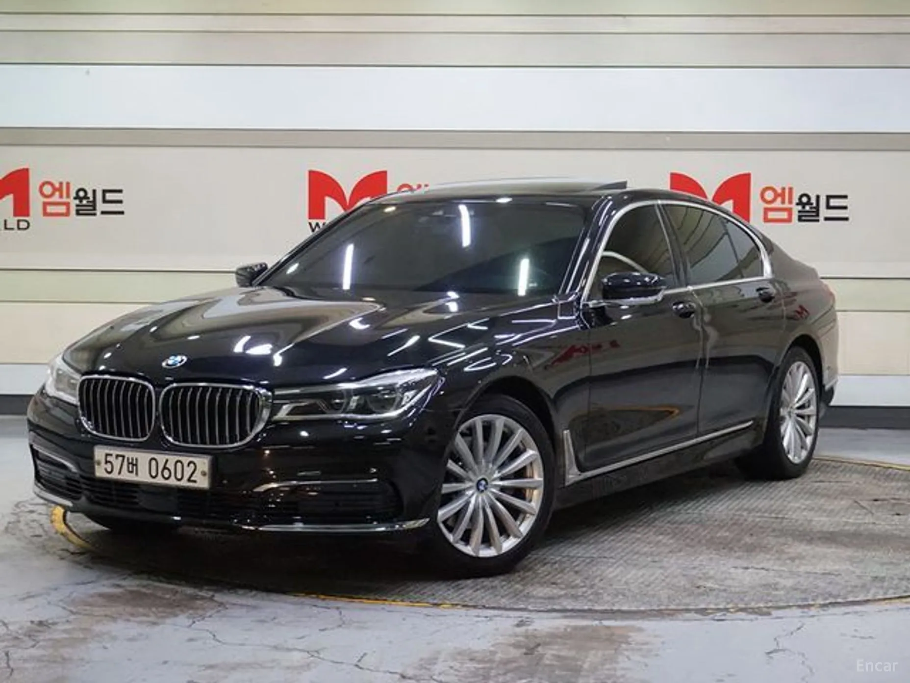BMW 7 Series (G11)