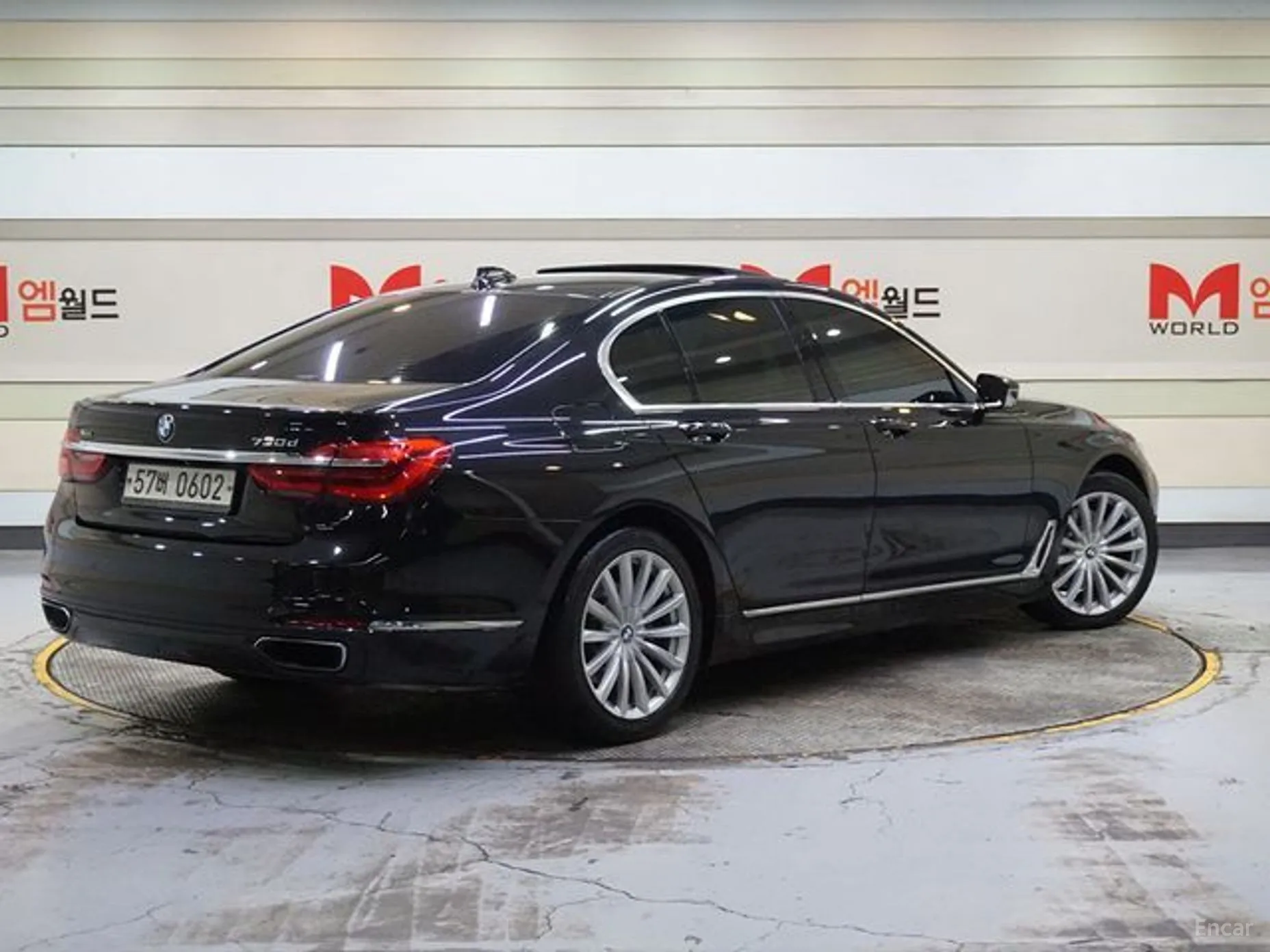 BMW 7 Series (G11) превью 3