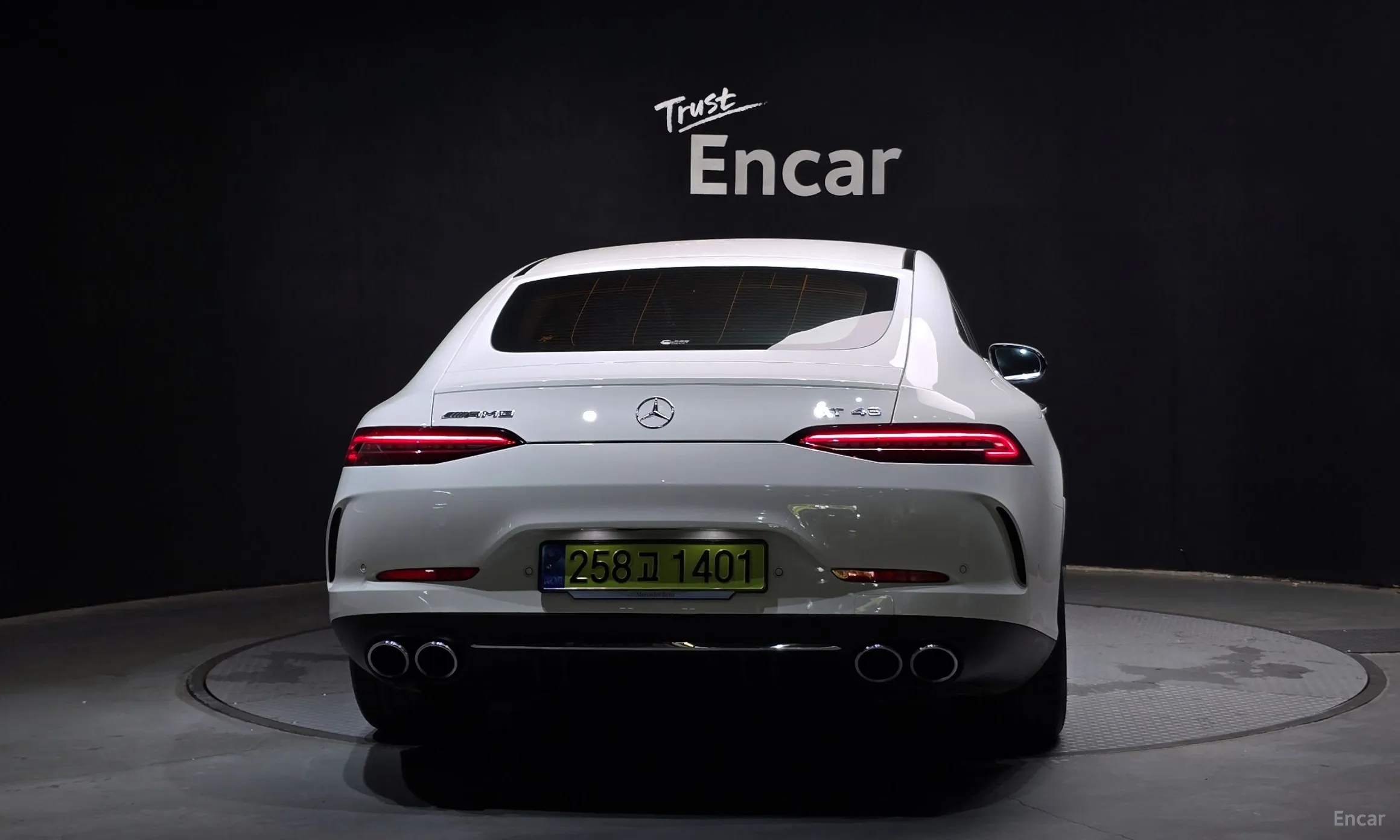 Mercedes Benz AMG GT превью 3