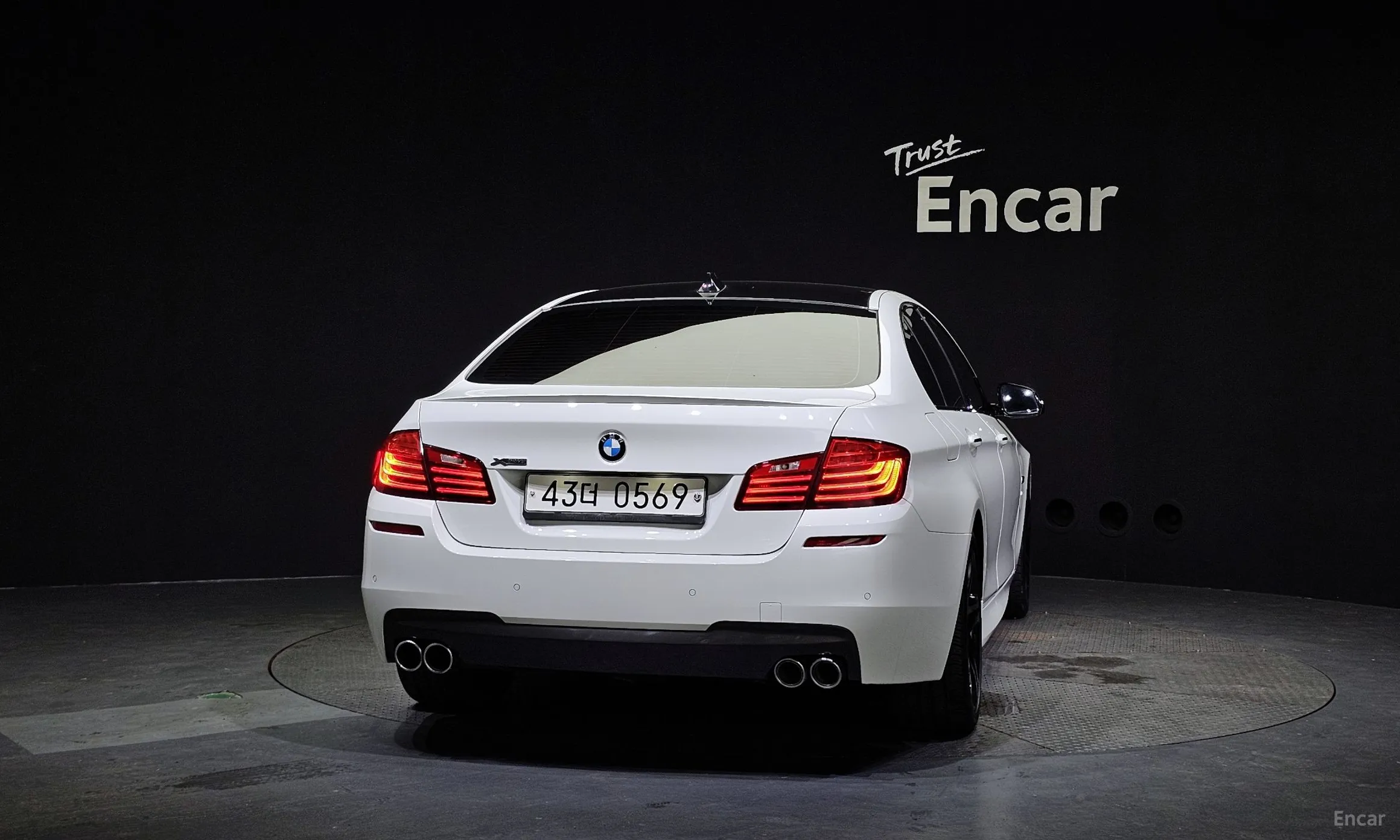 BMW 5 Series (F10) превью 3
