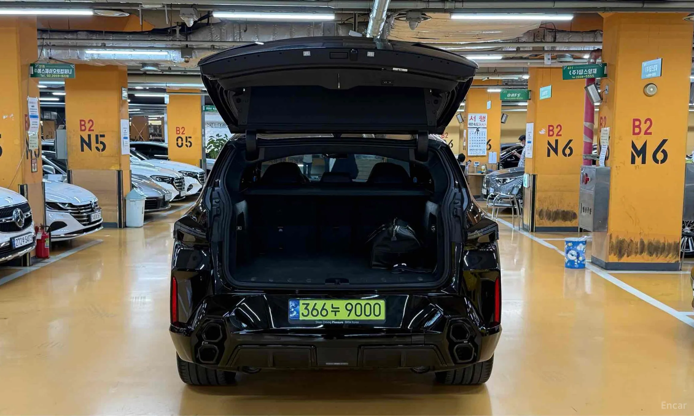 BMW XM (G09) превью 4