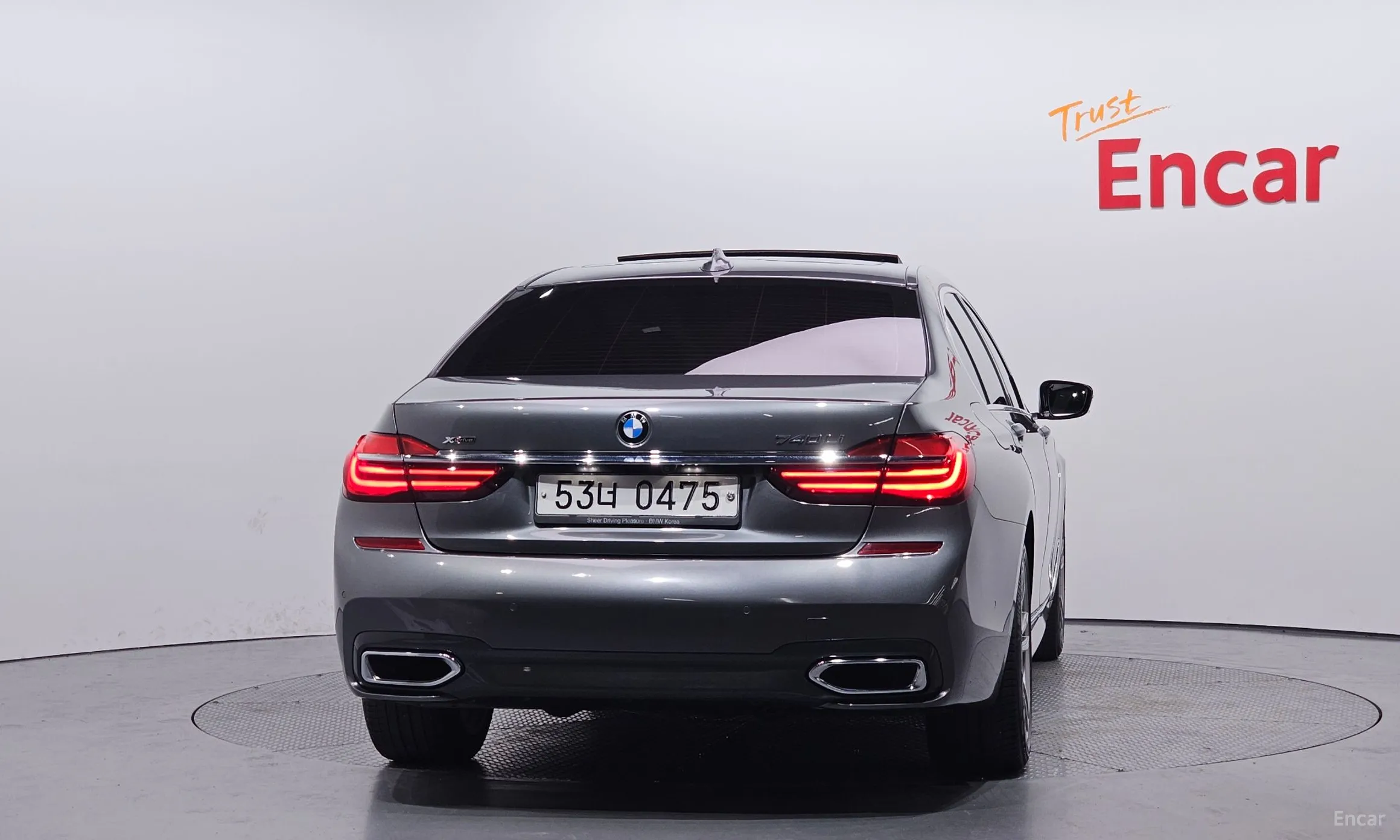BMW 7 Series (G11) превью 3