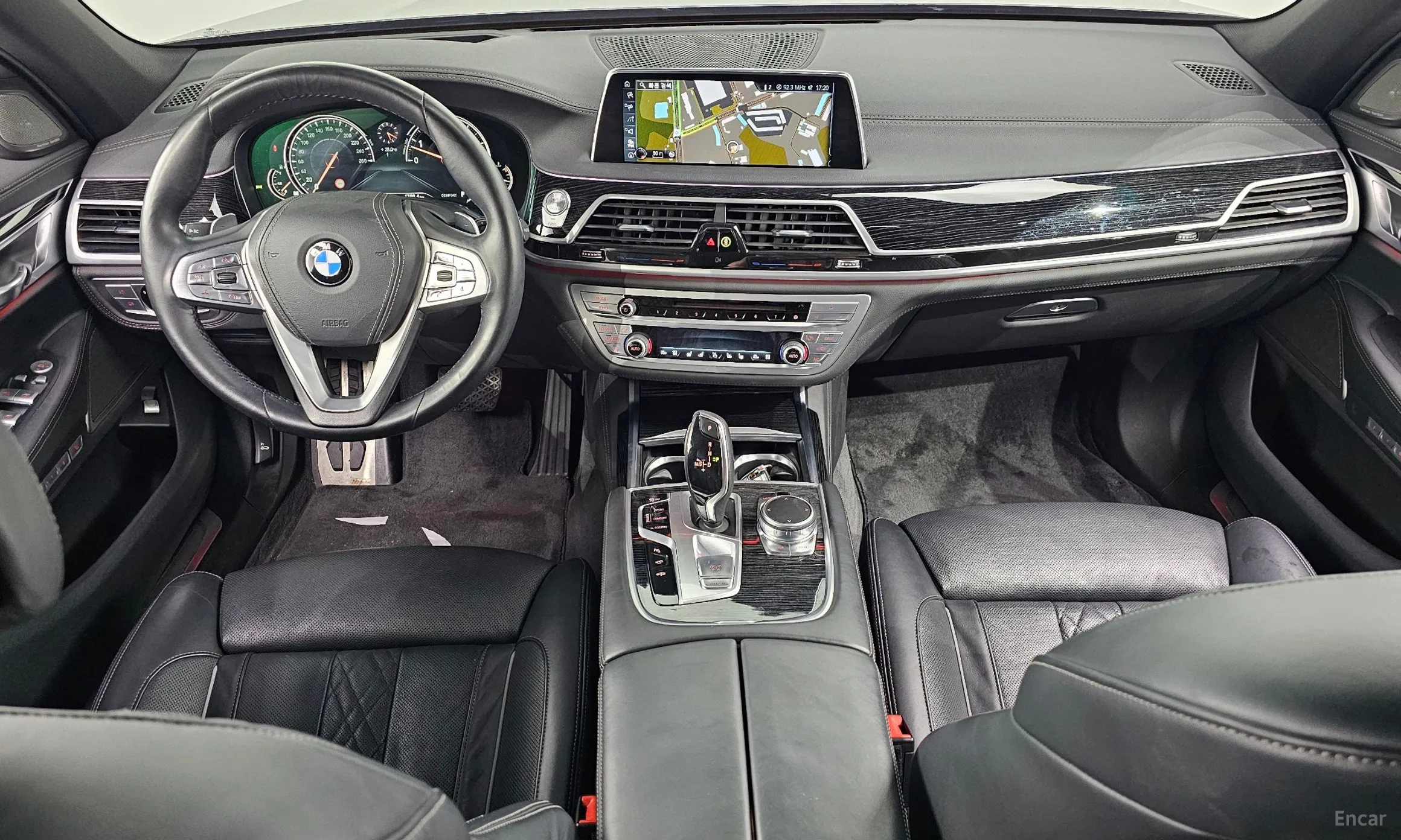 BMW 7 Series (G11) превью 4