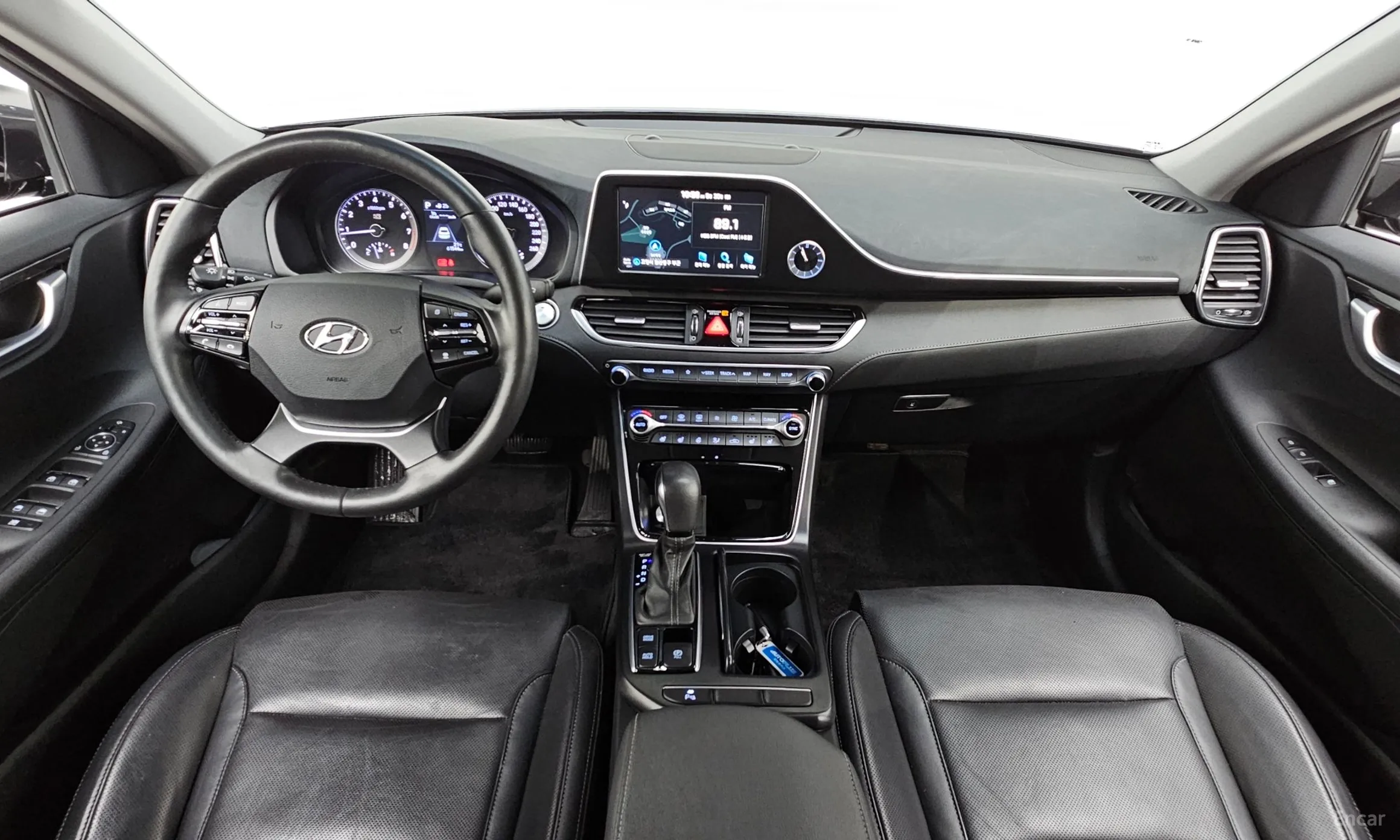 Hyundai Grandeur IG превью 4