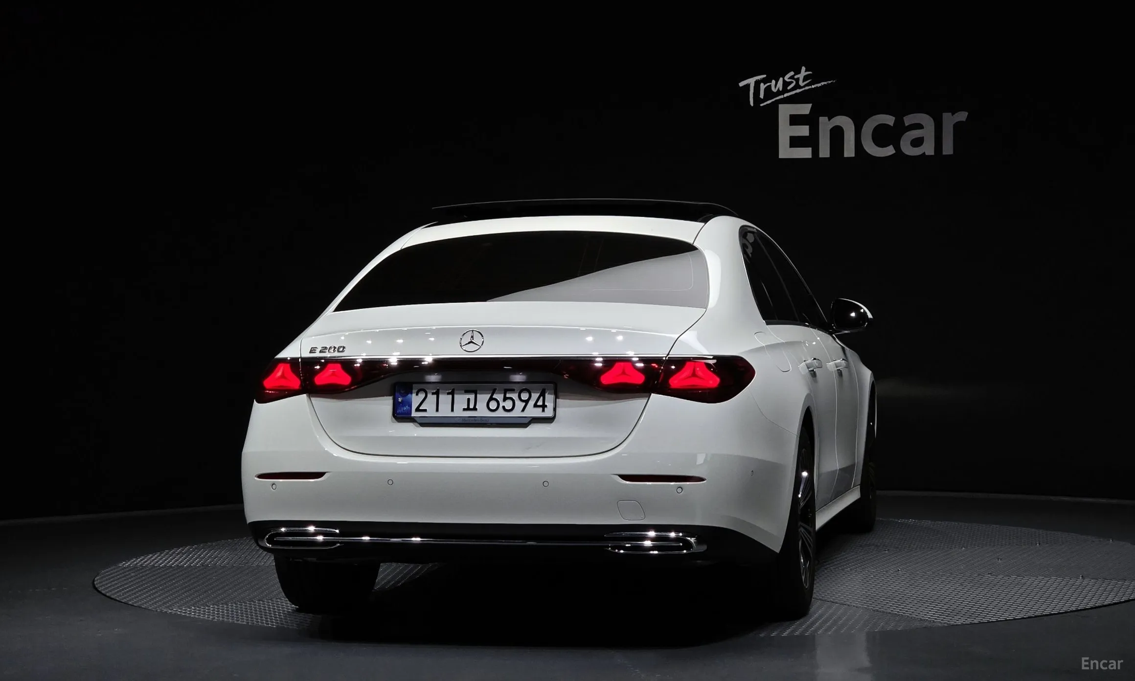 Mercedes Benz E-Class W214 превью 3