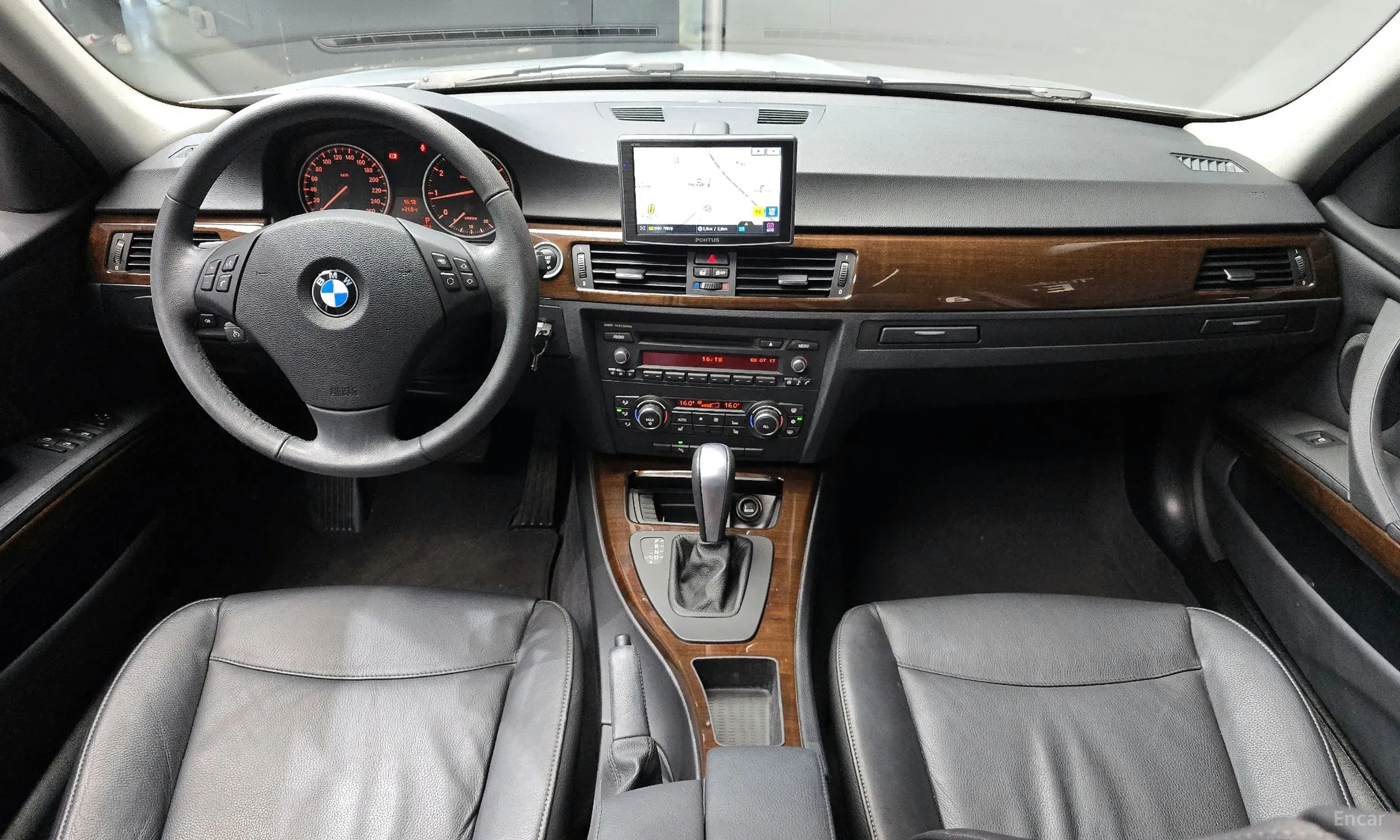 BMW 3 Series (E90) превью 4