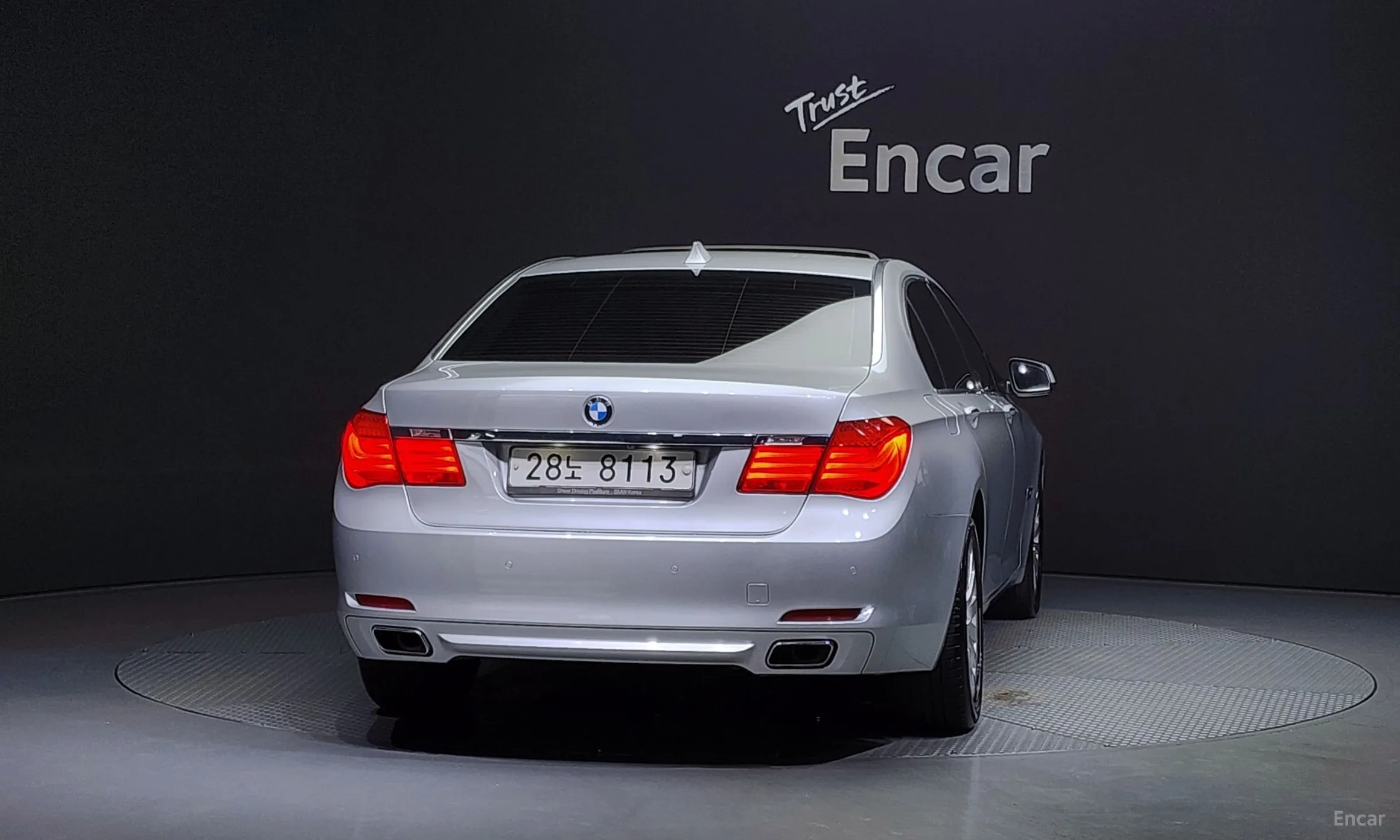 BMW 7 Series (F01) превью 3
