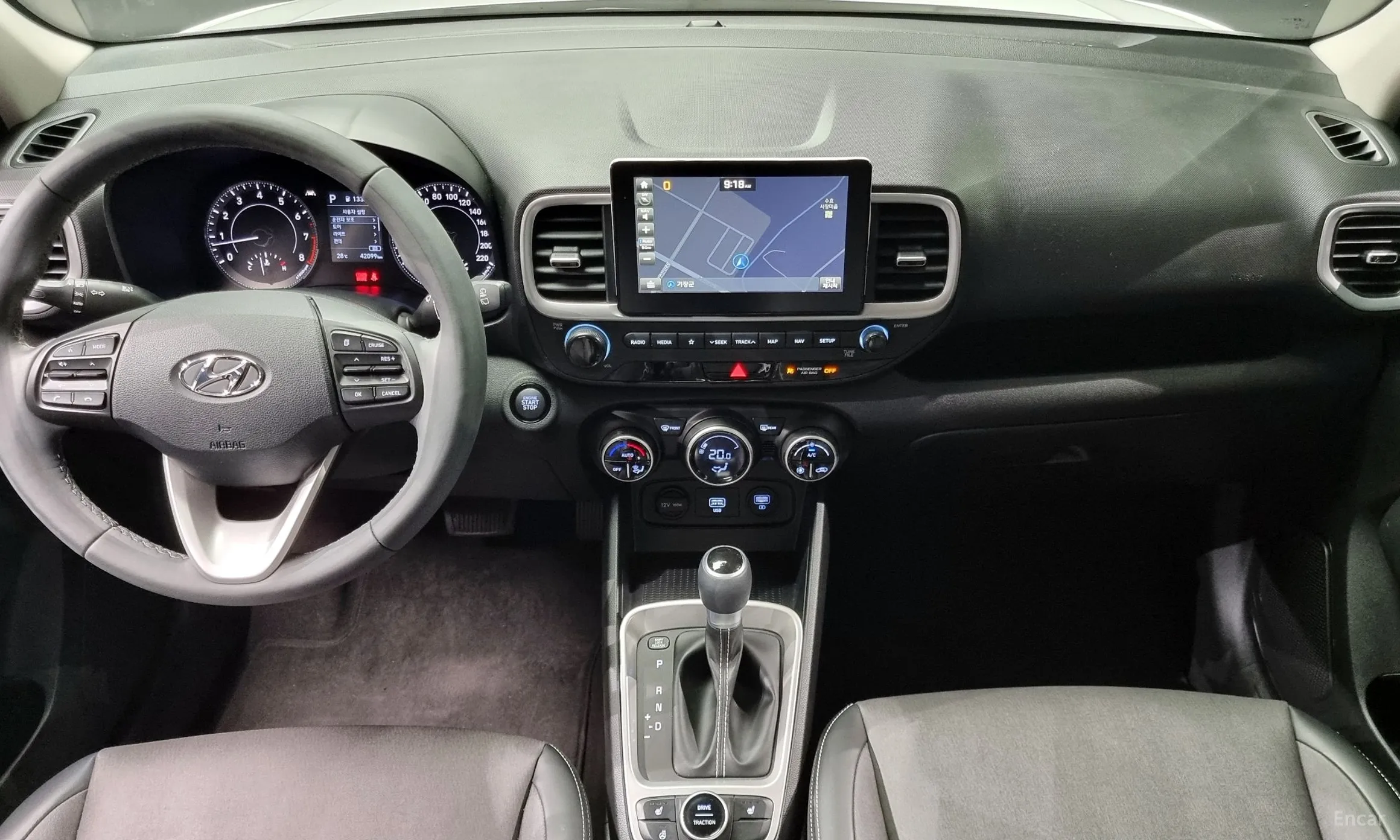 Hyundai Venue превью 4