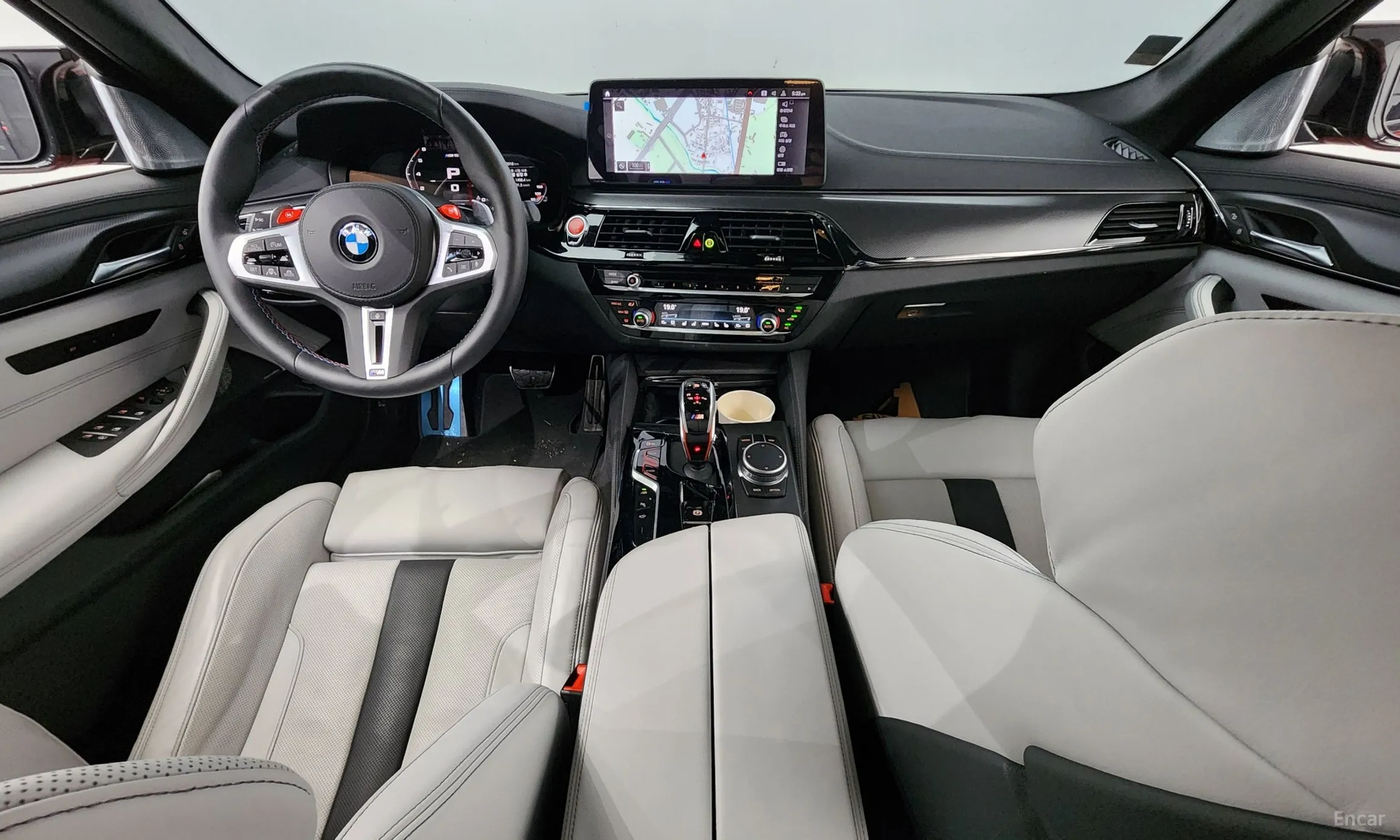 BMW M5 (F90) превью 4