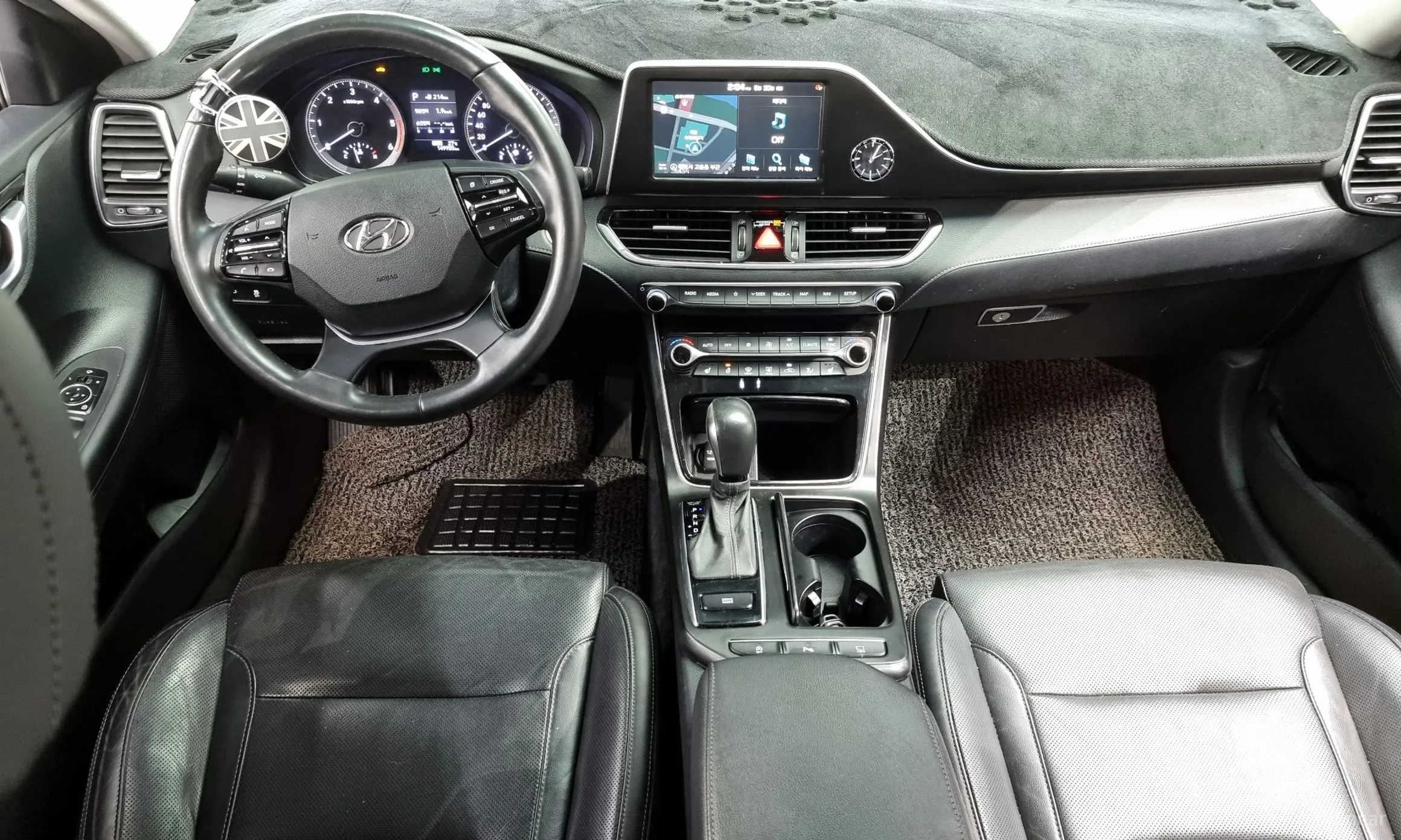 Hyundai Grandeur IG превью 4