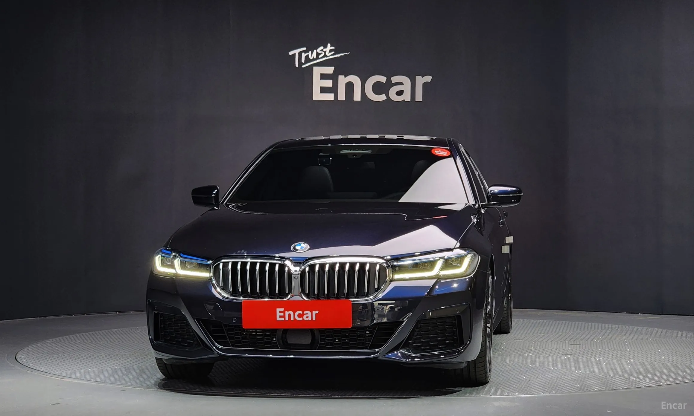 BMW 5 Series (G30) превью 2