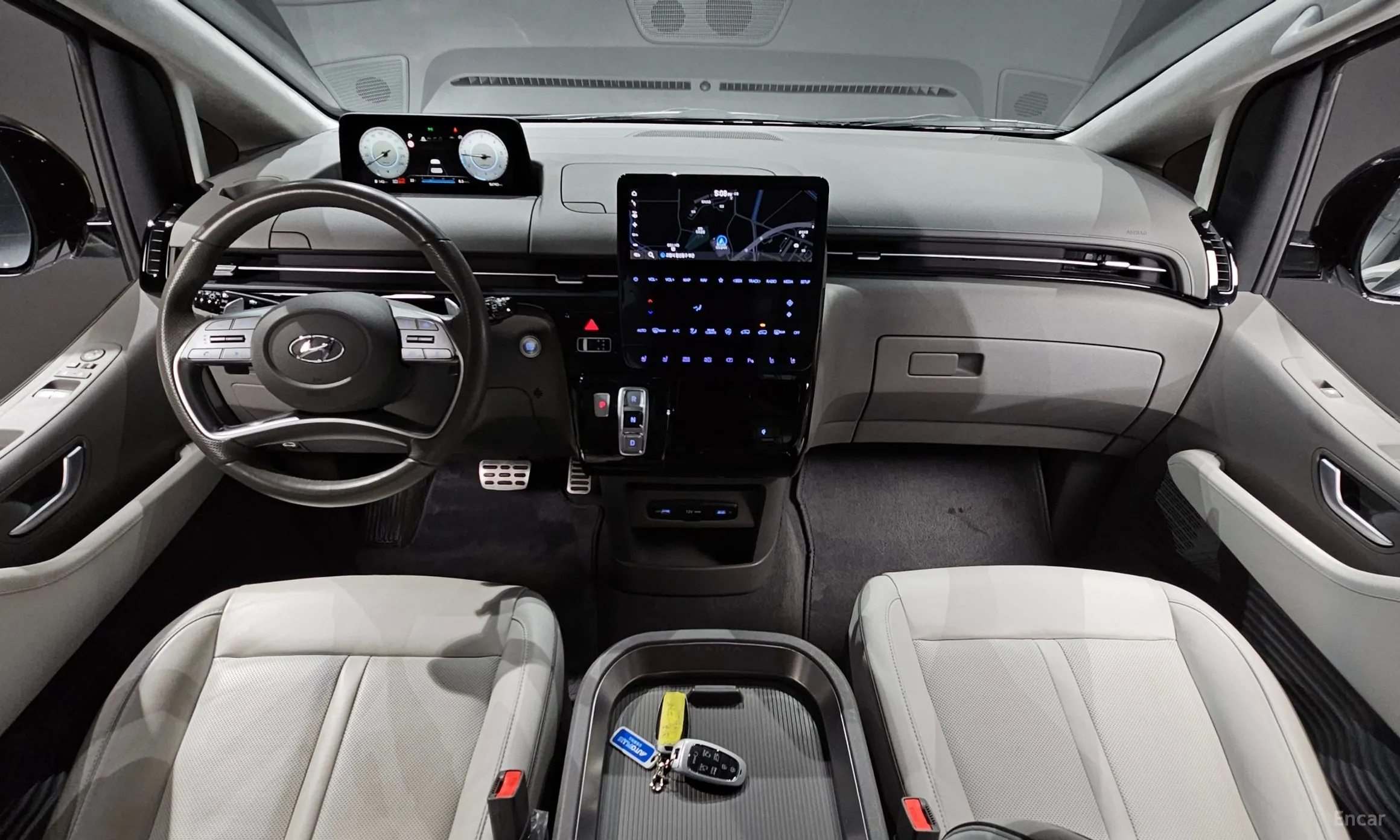 Hyundai Staria превью 4