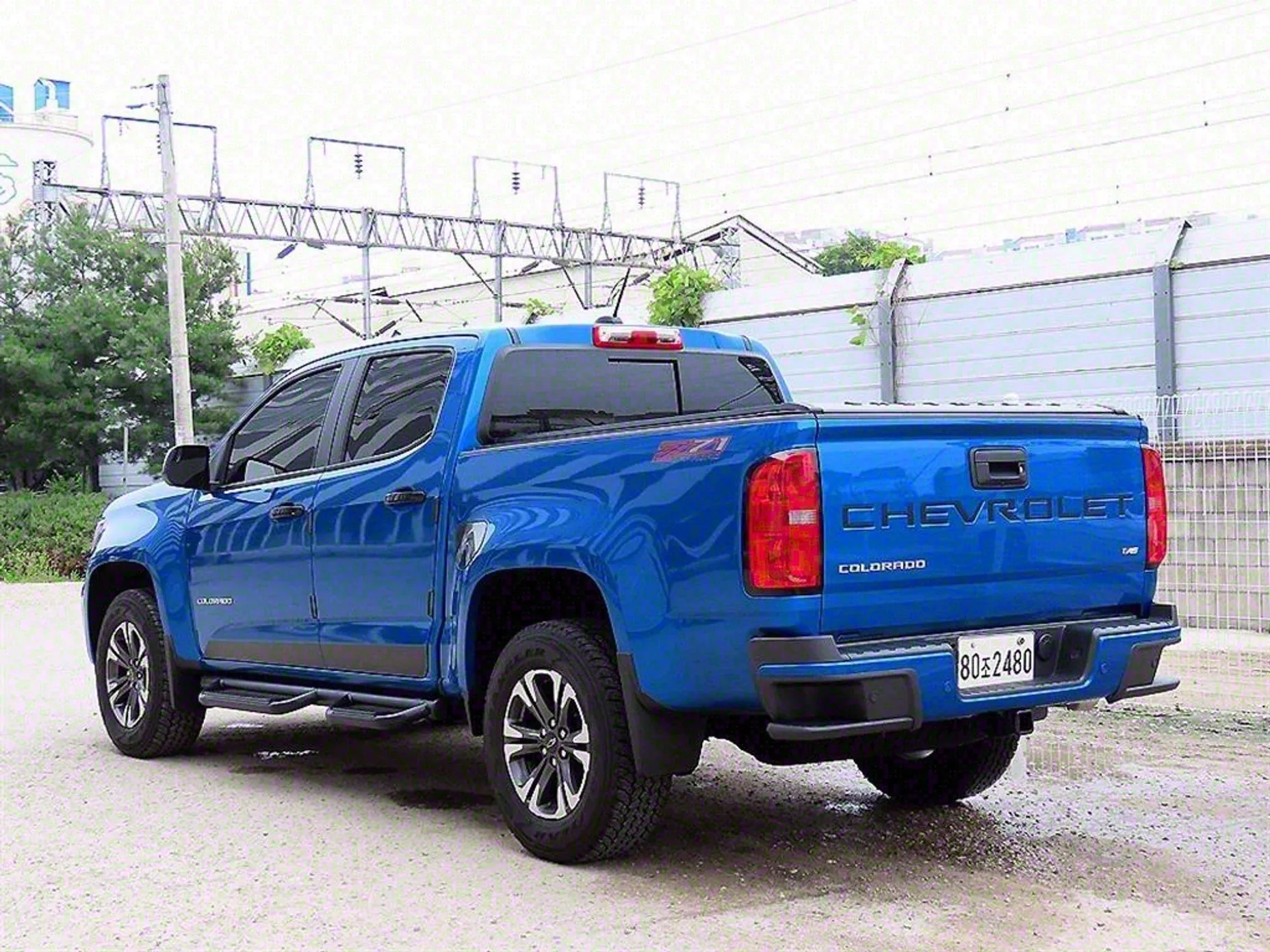 Chevrolet (GM Daewoo) Real New Colorado
