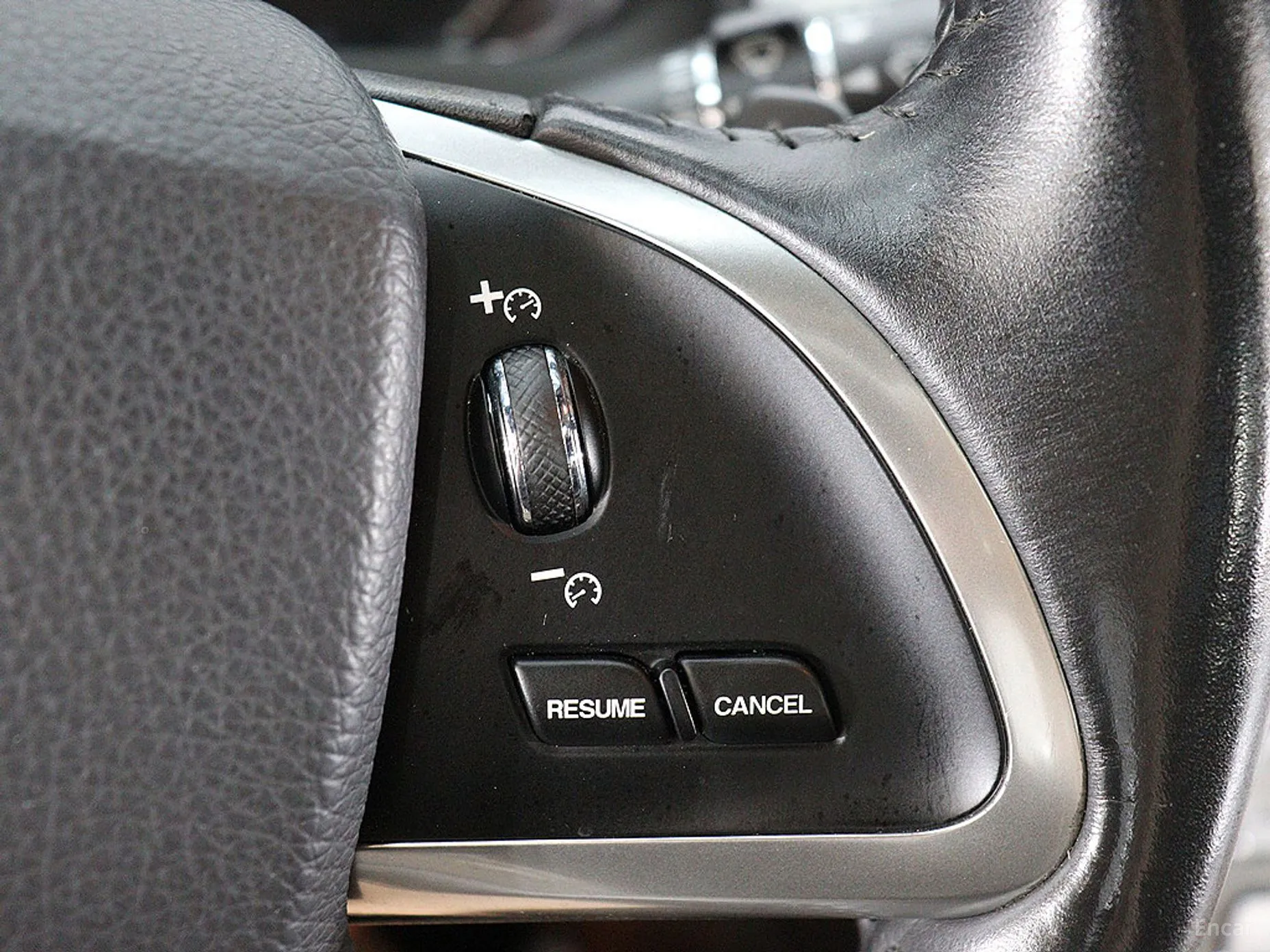 Jaguar New XF превью 11