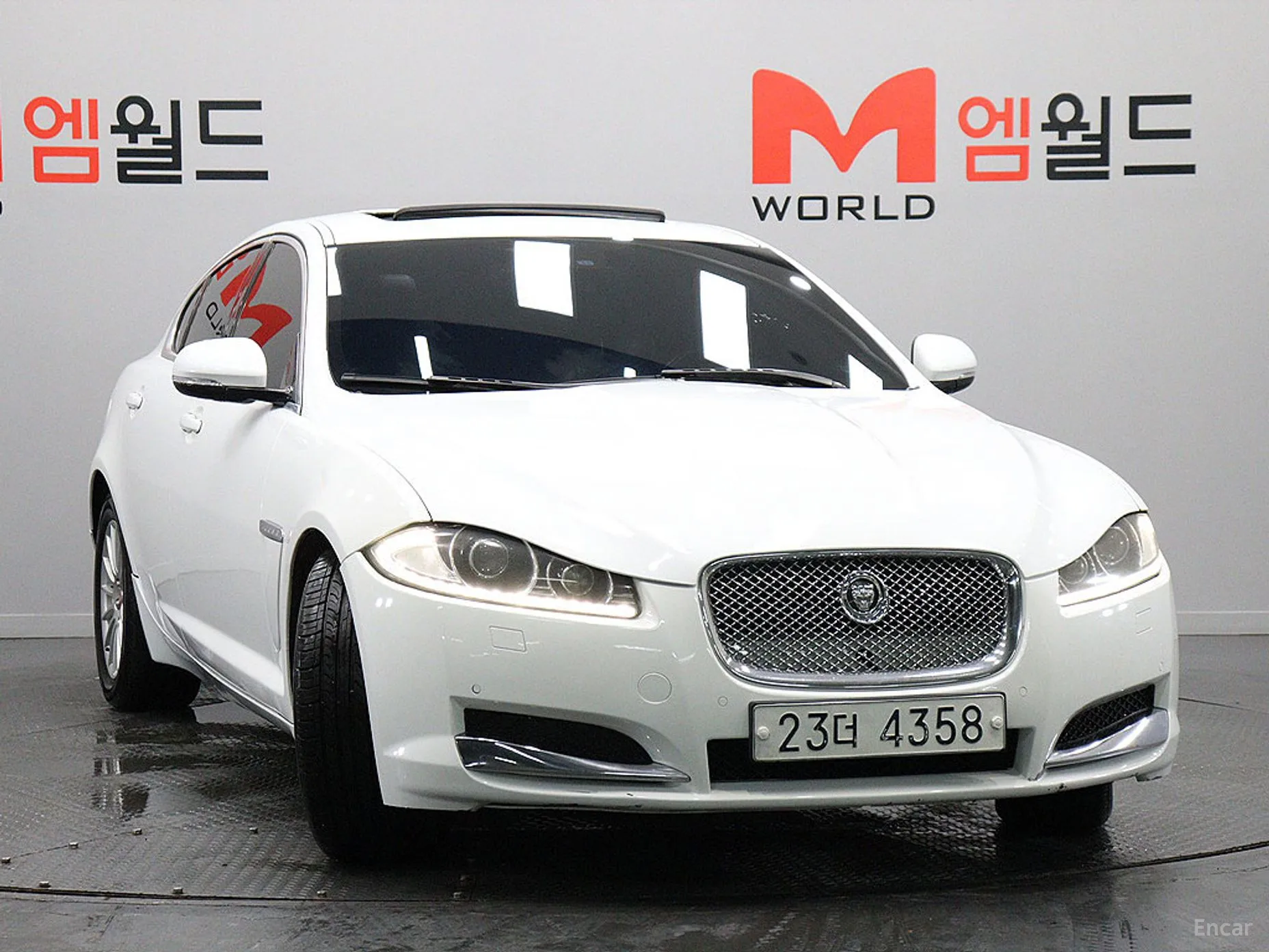 Jaguar New XF превью 2