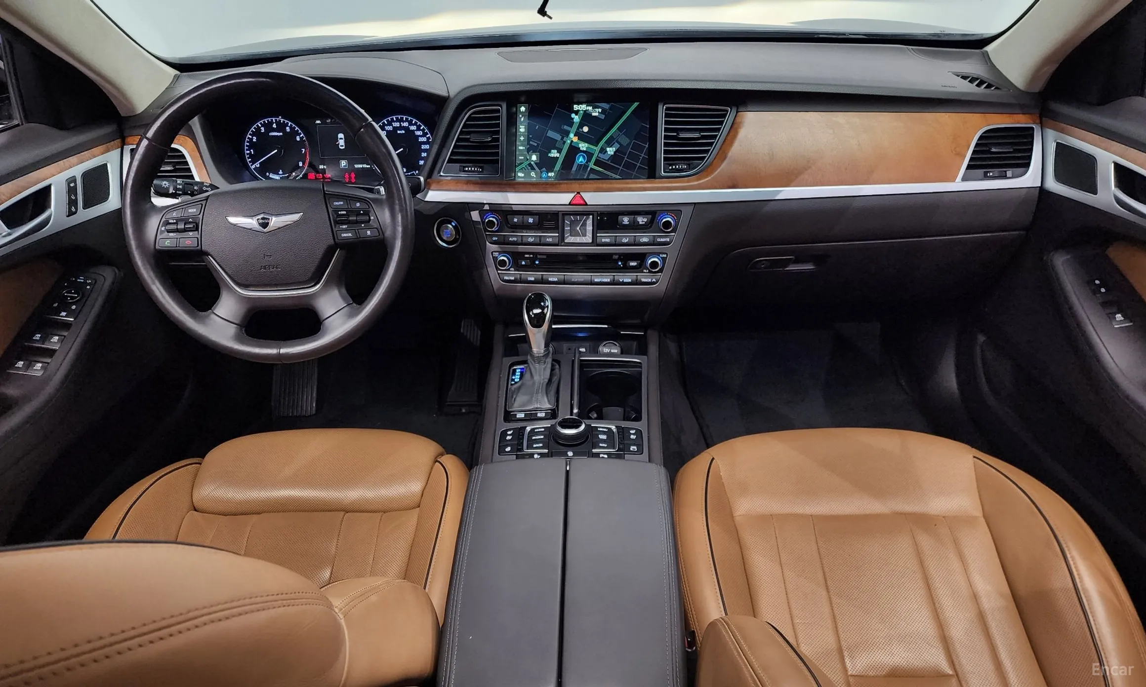 Hyundai Genesis DH превью 4