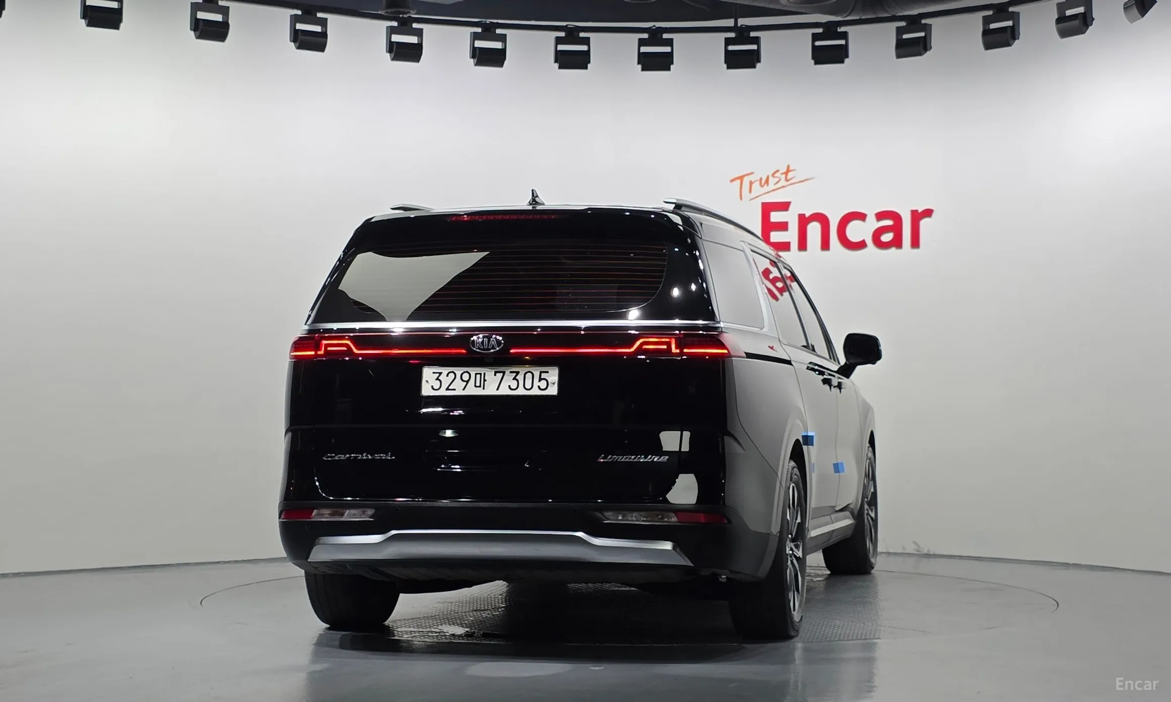 Kia Carnival Gen 4 превью 3