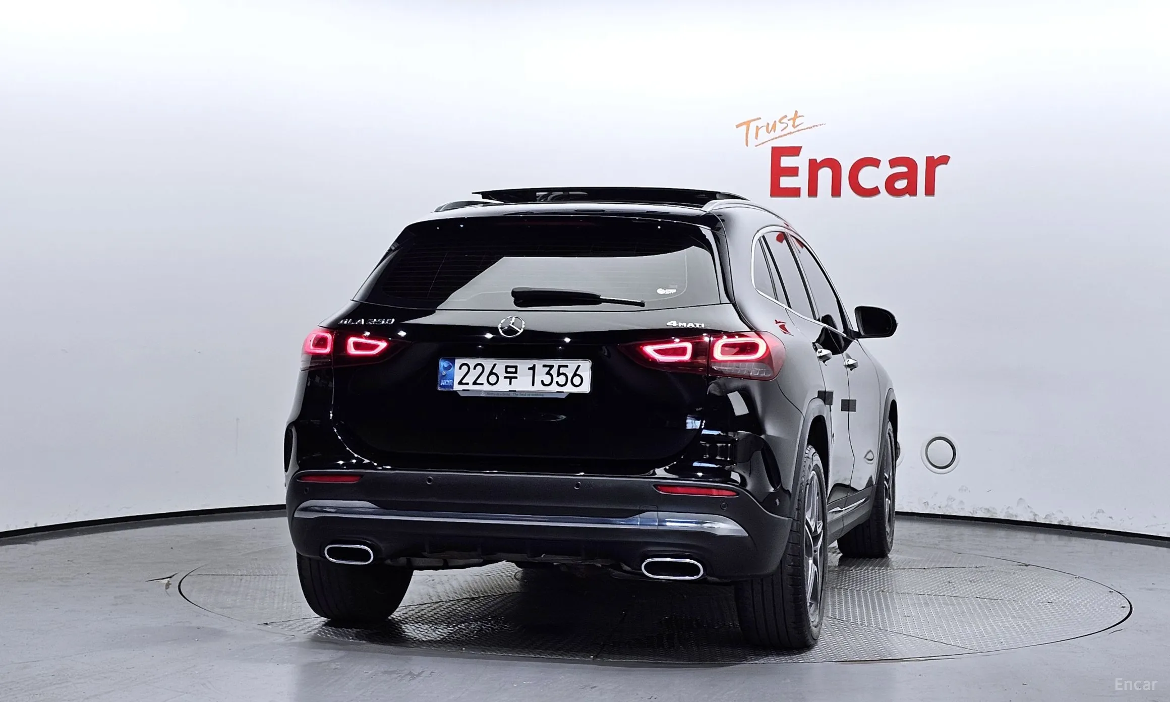 Mercedes Benz GLA-Class H247 превью 3