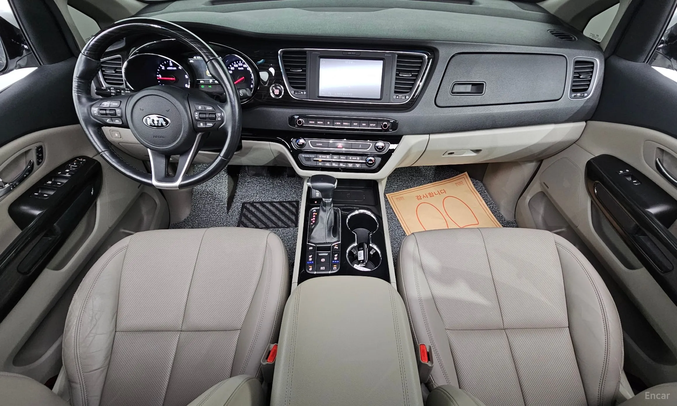 Kia Carnival превью 4