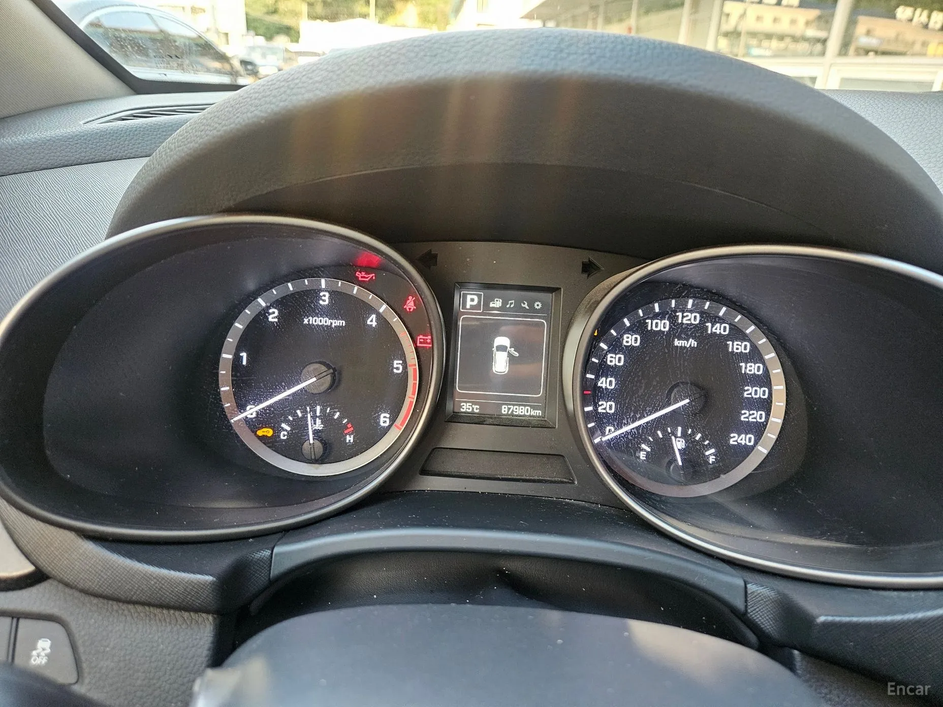 Cadillac SRX превью 15