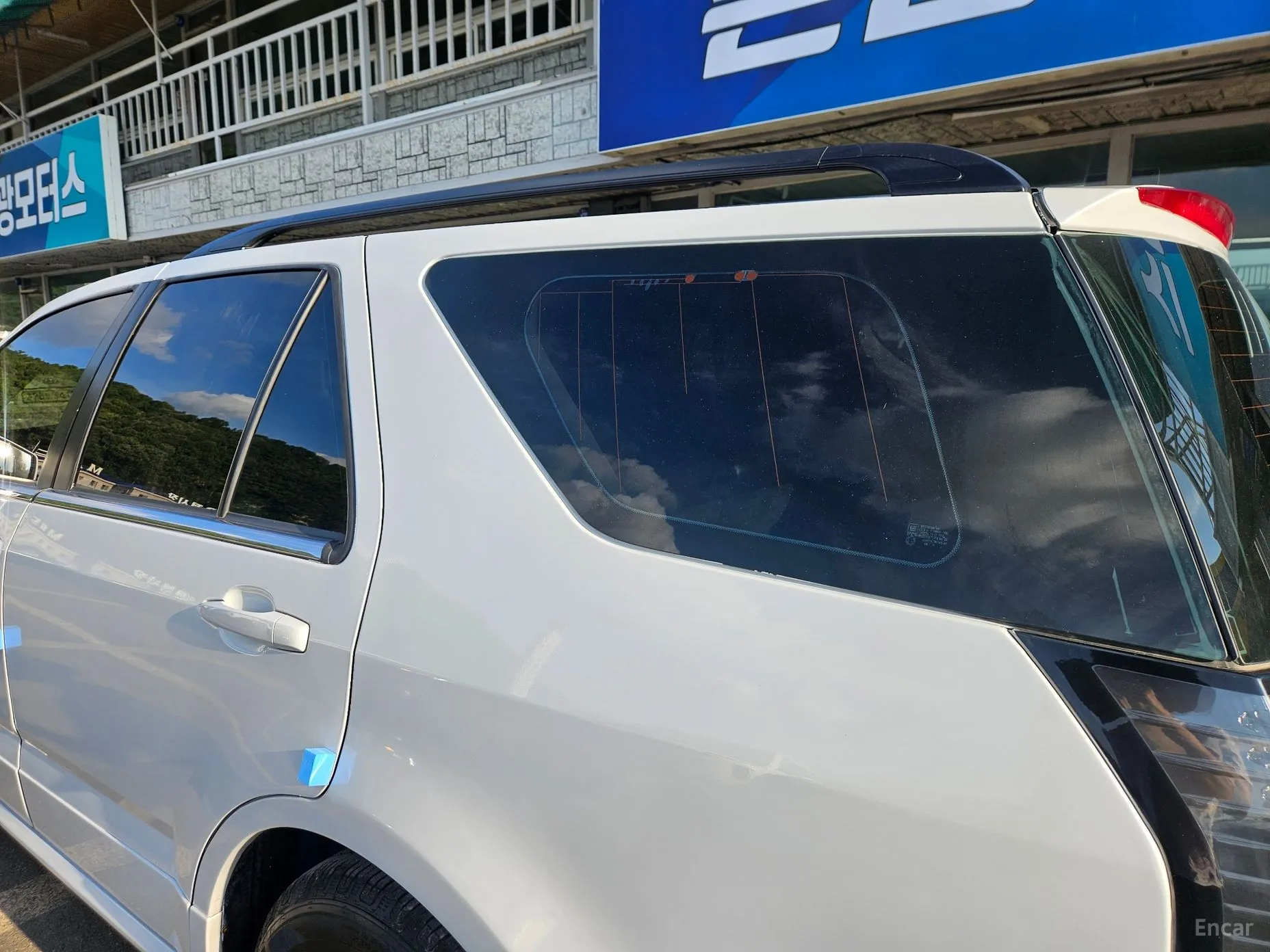 Cadillac SRX превью 3