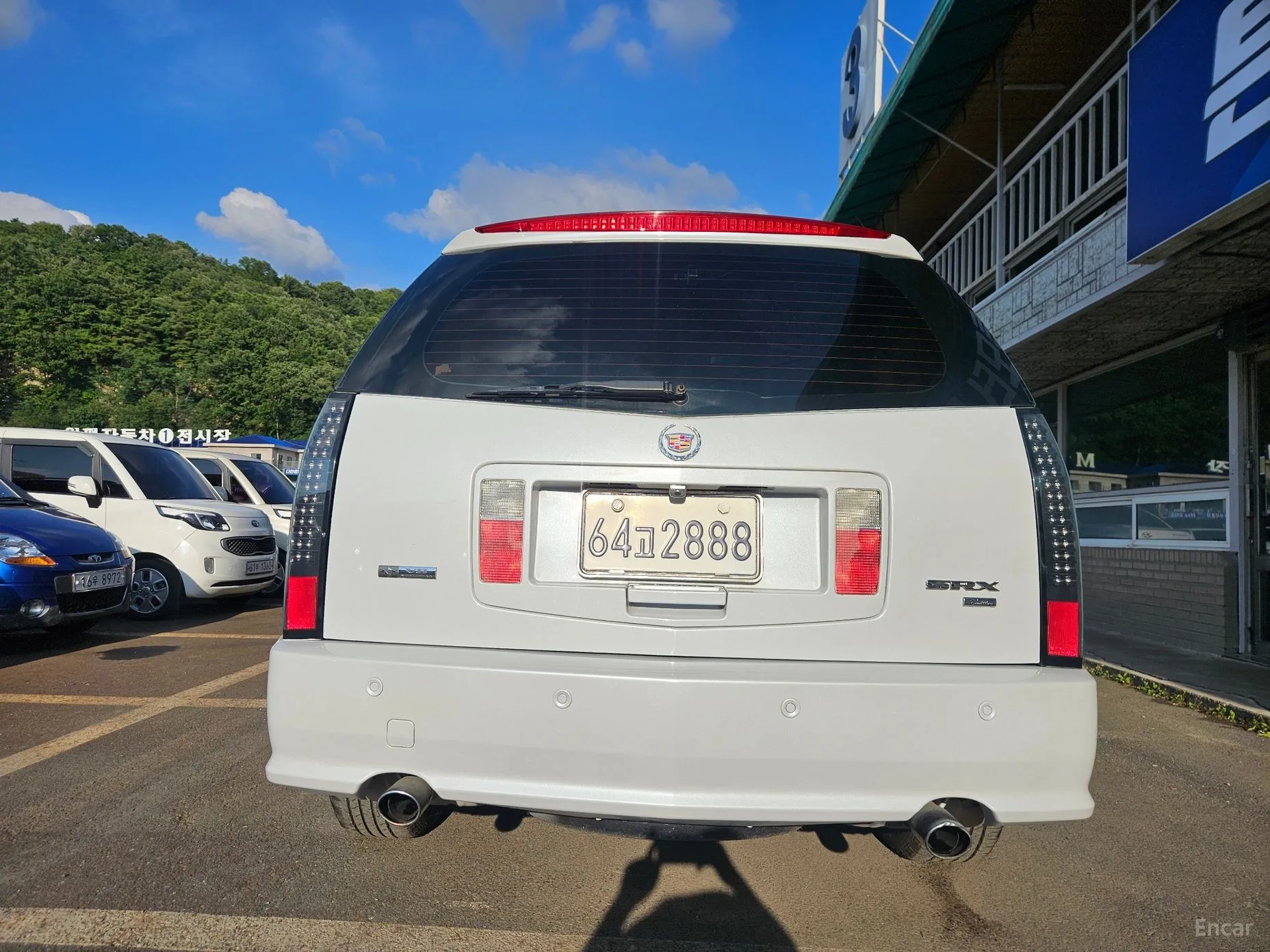 Cadillac SRX превью 4