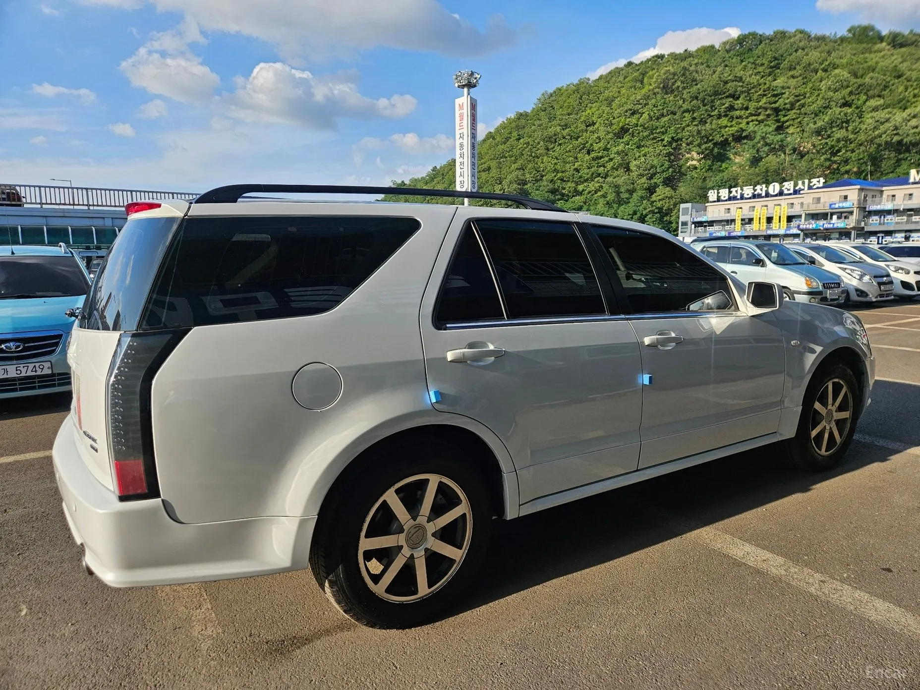 Cadillac SRX превью 5
