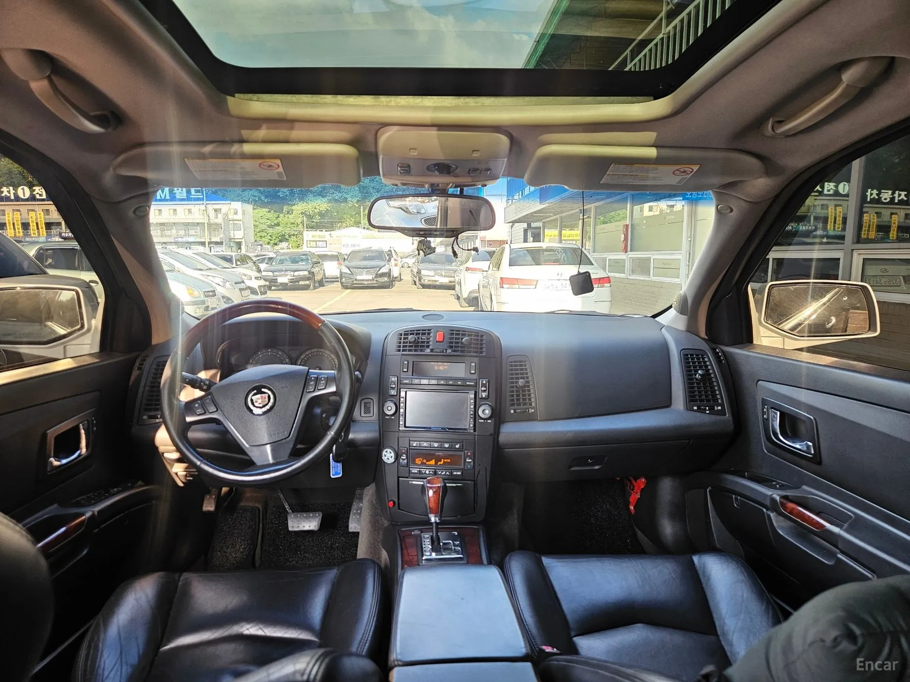 Cadillac SRX превью 8