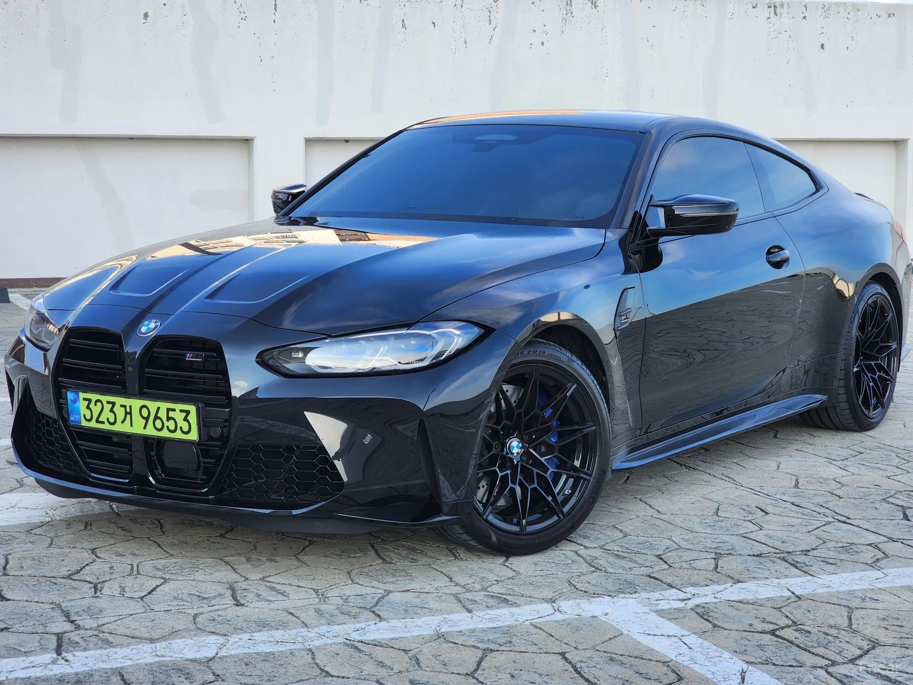 BMW M4 (G82)