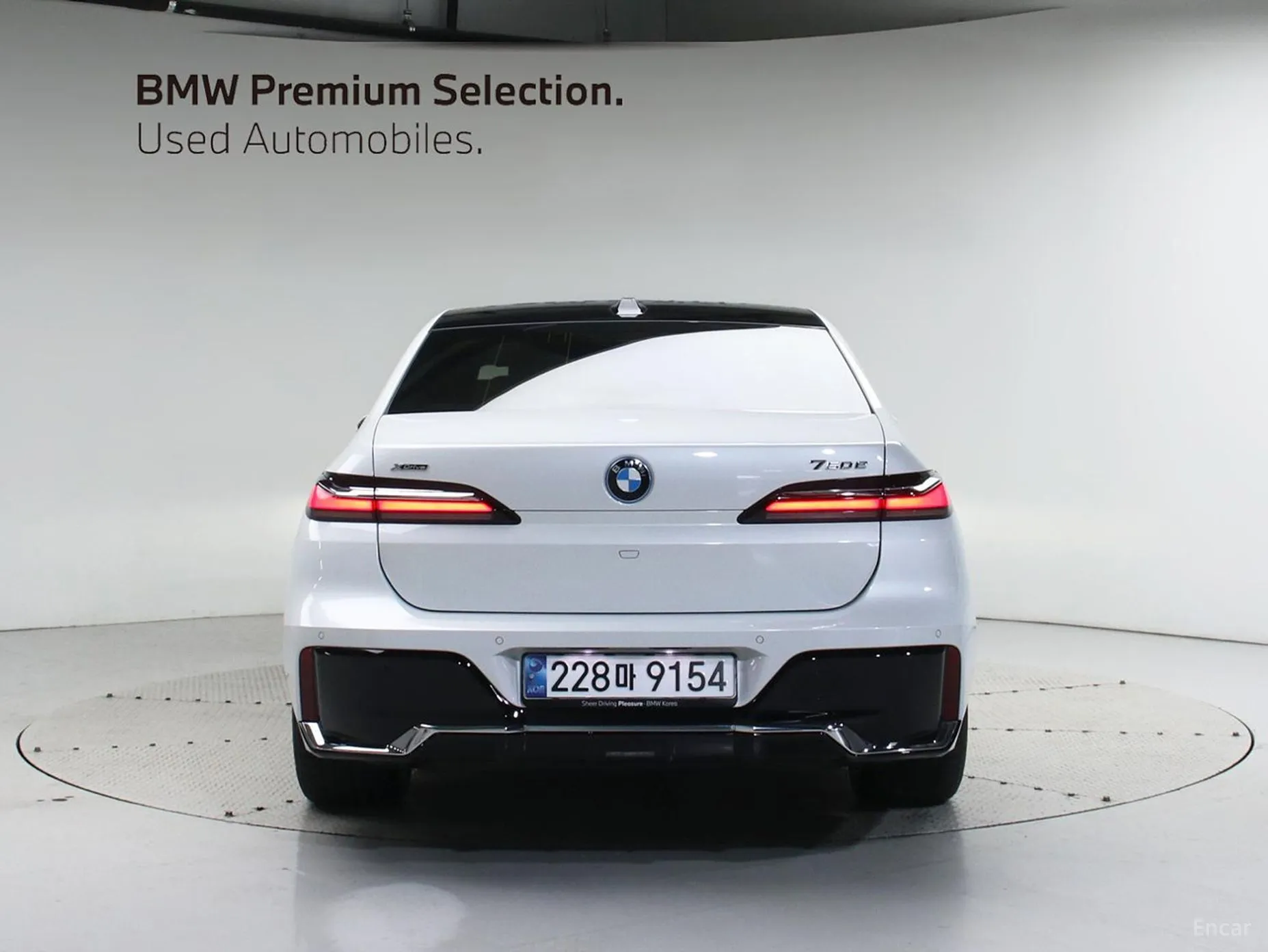 BMW 7 Series (G70) превью 3