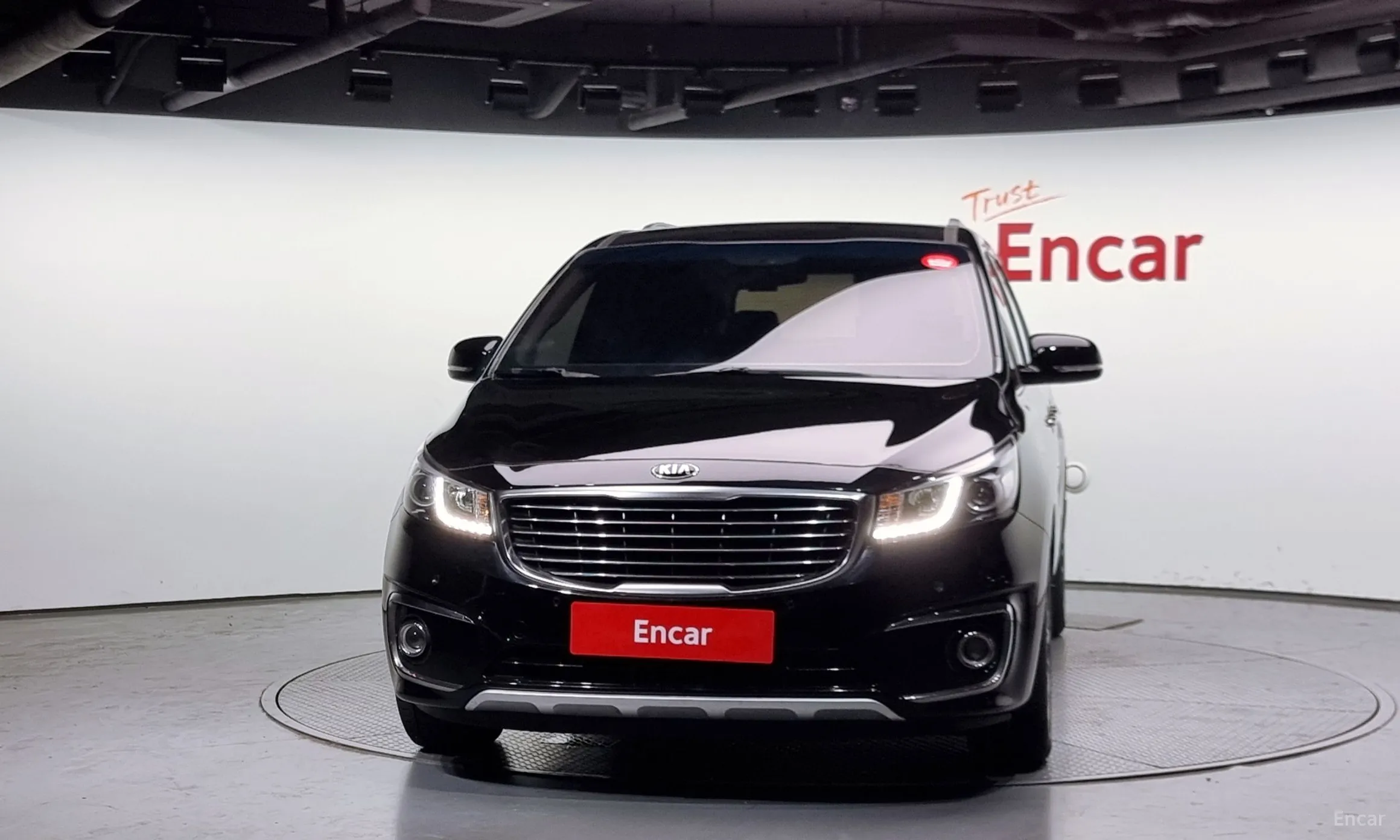 Kia Carnival превью 2