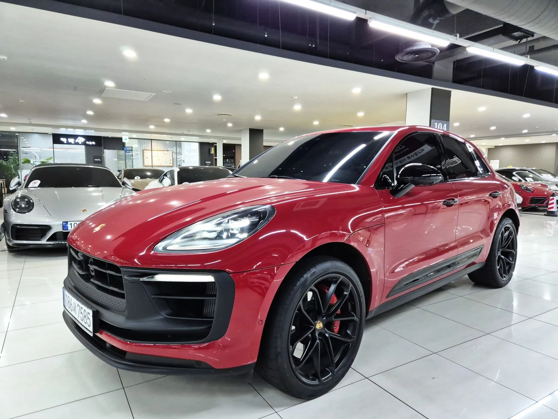 Porsche Macan превью 2