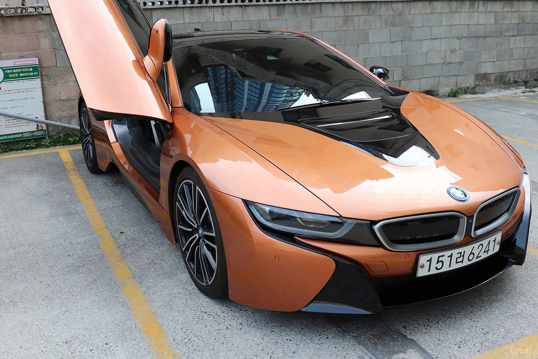 BMW i8