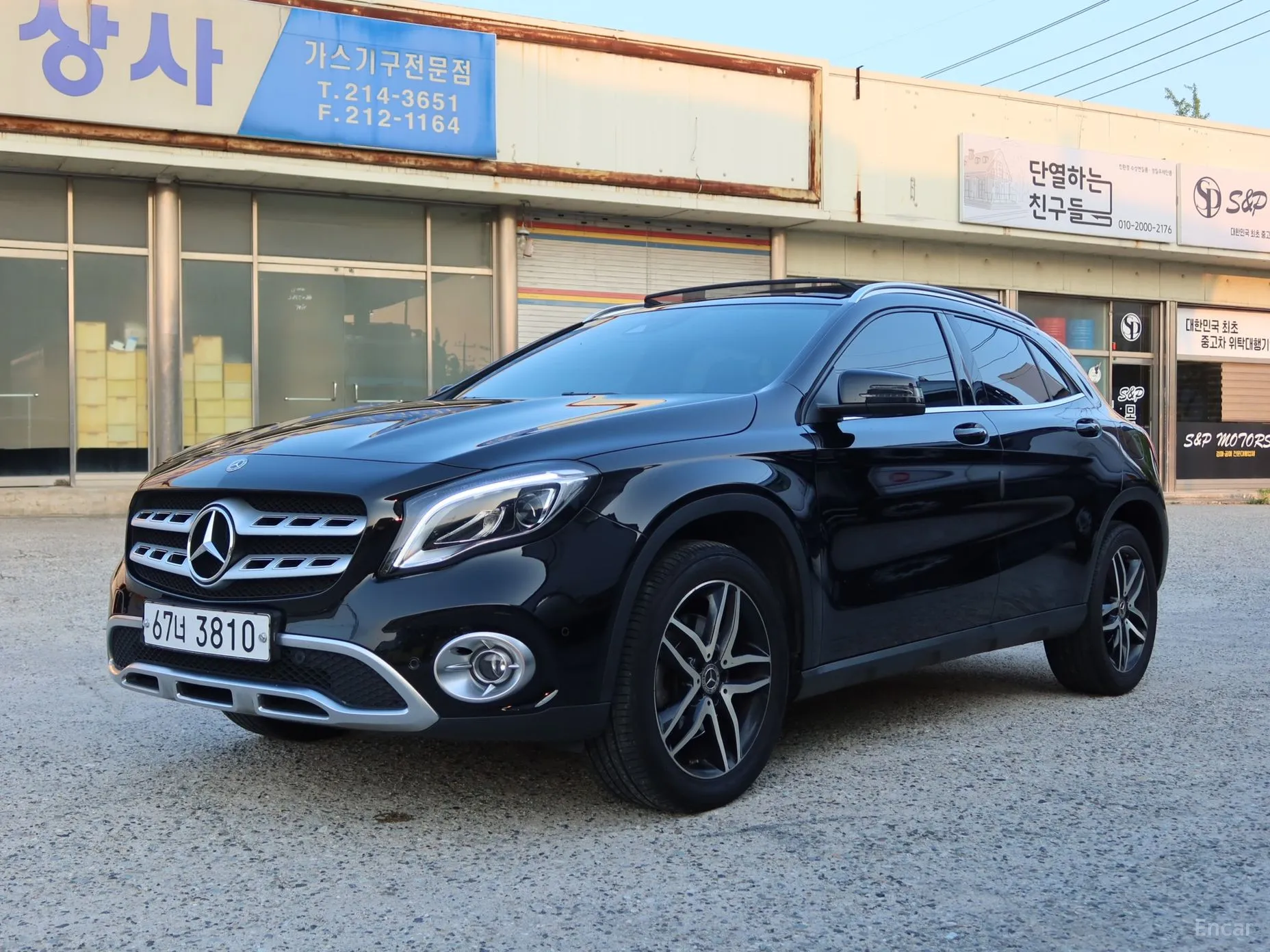 Mercedes Benz GLA-Class X156