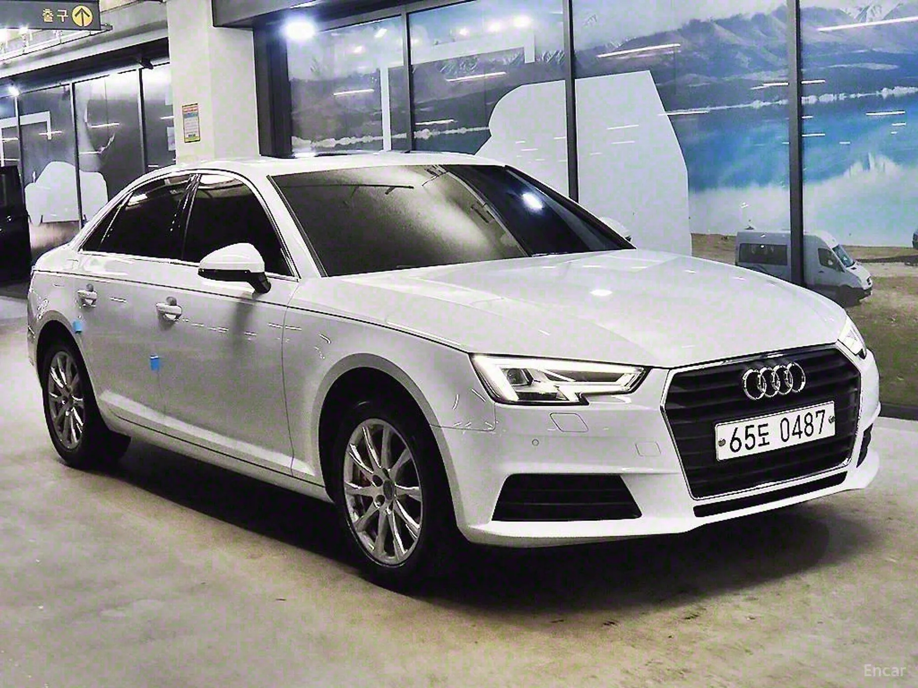 Audi A4 (B9)