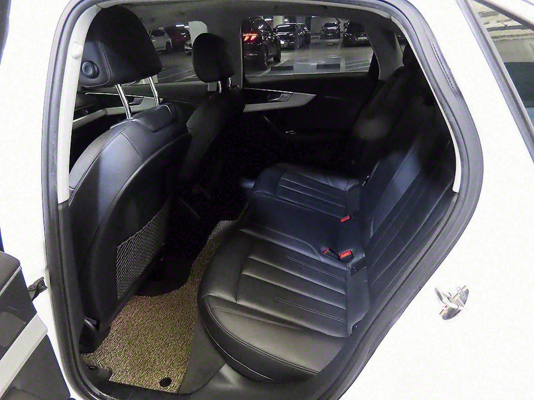 Audi A4 (B9) превью 4