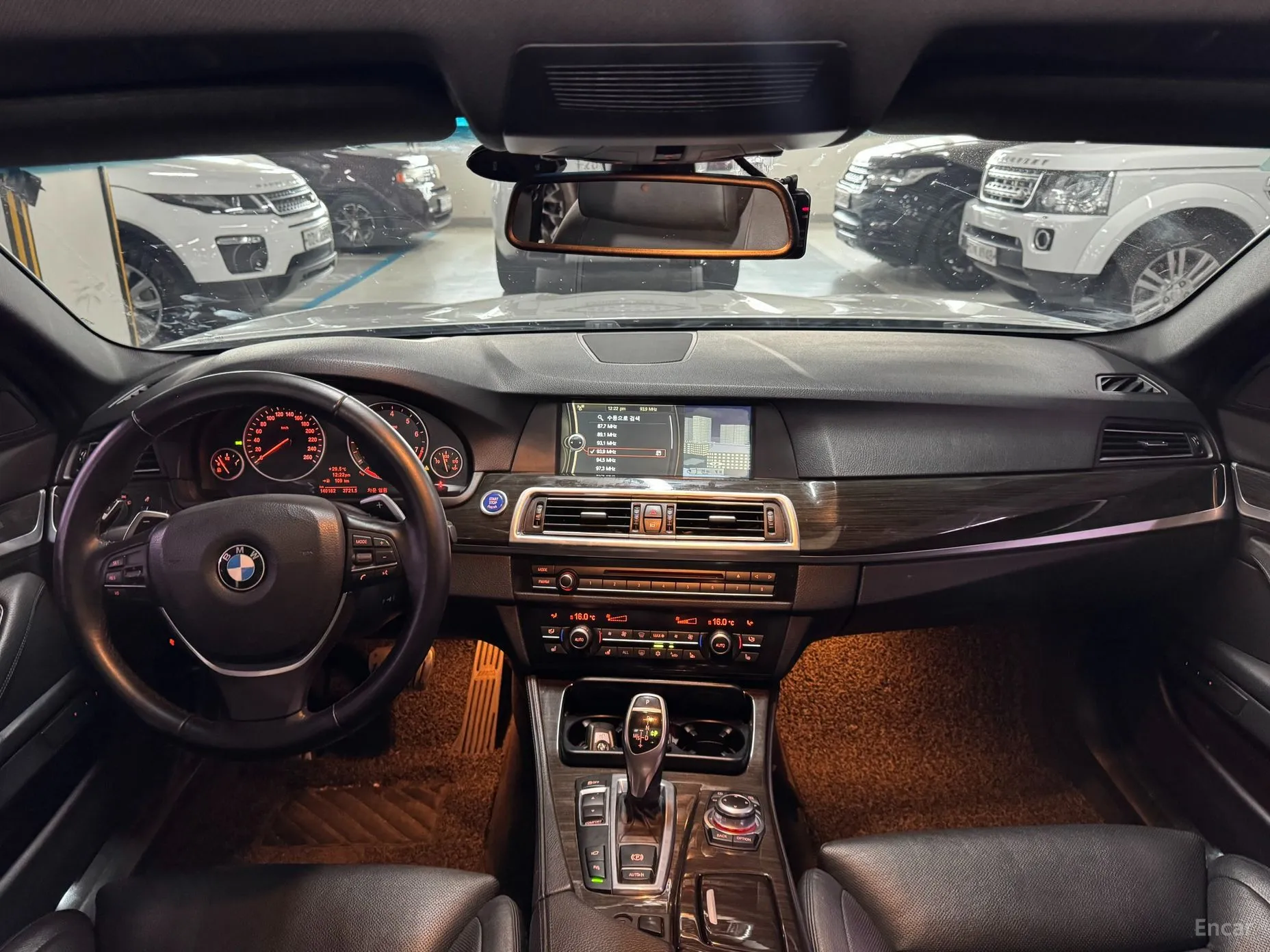 BMW 5 Series (F10) превью 4