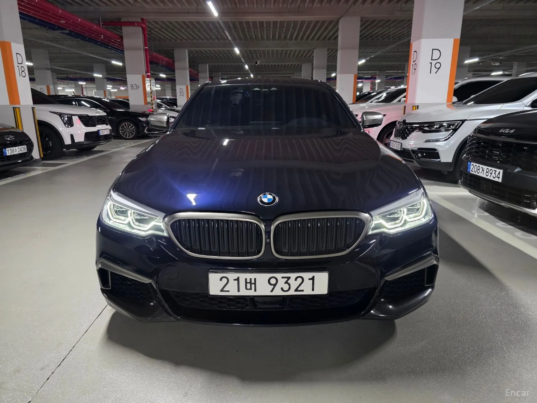 BMW 5 Series (G30) превью 2