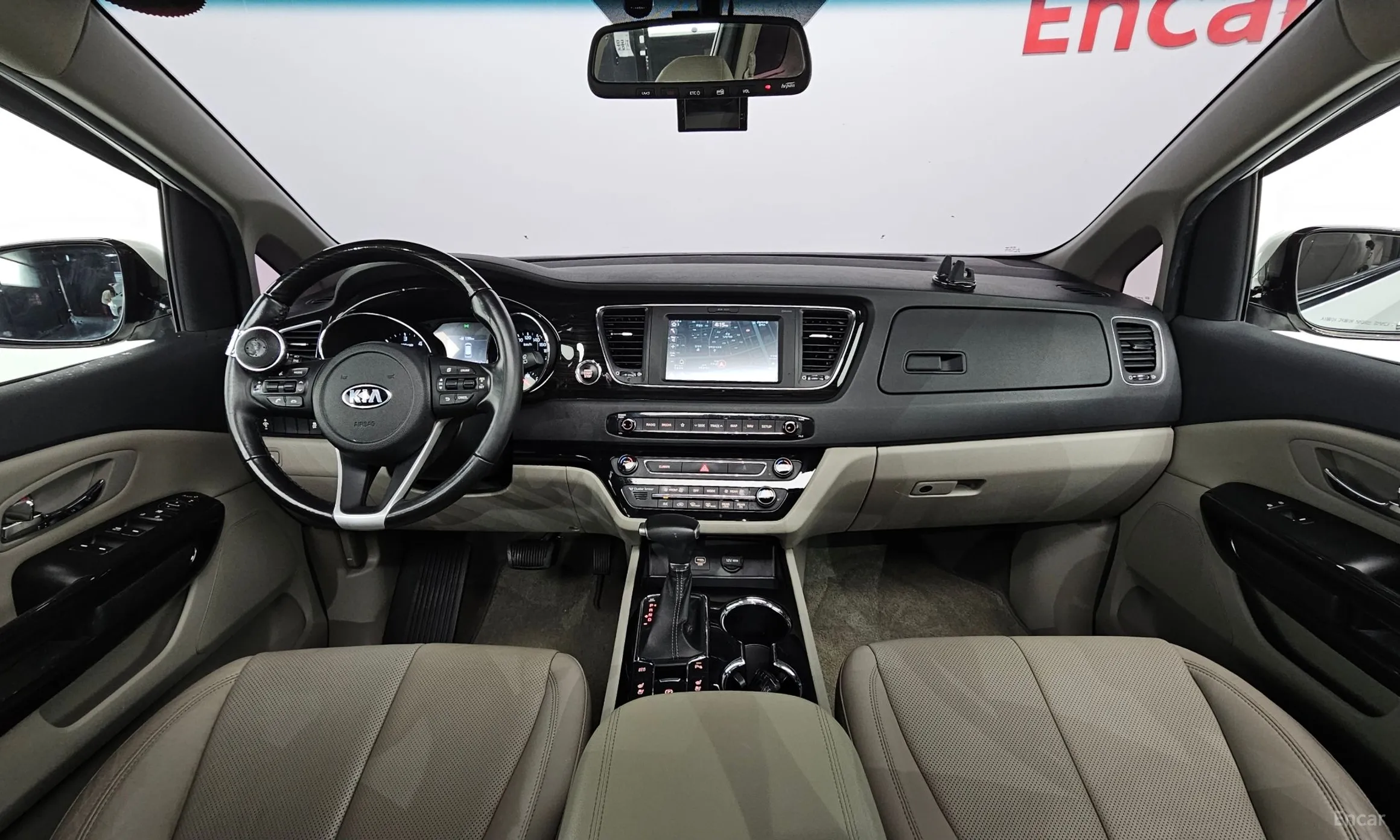 Kia Carnival превью 4
