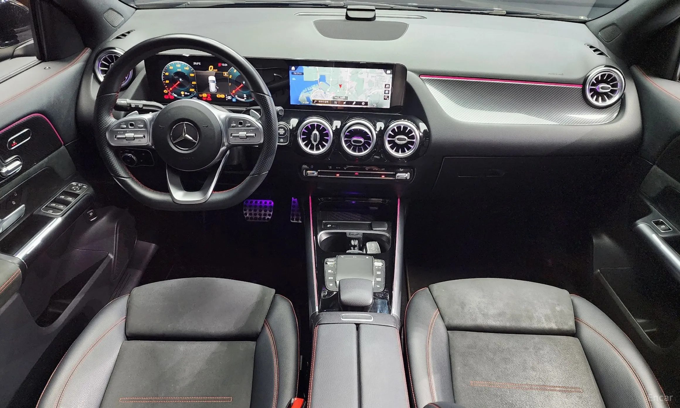 Mercedes Benz GLA-Class H247 превью 4