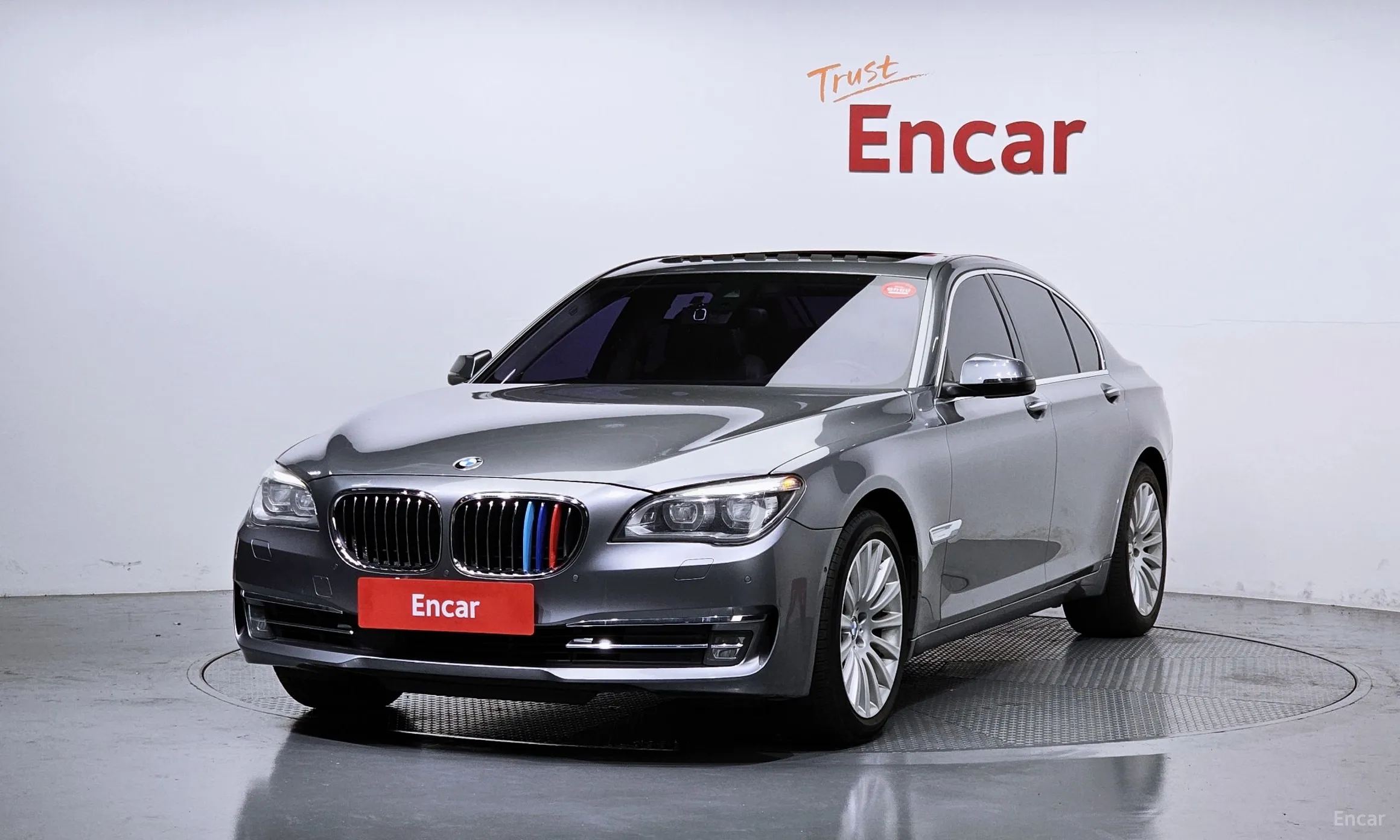 BMW 7 Series (F01)
