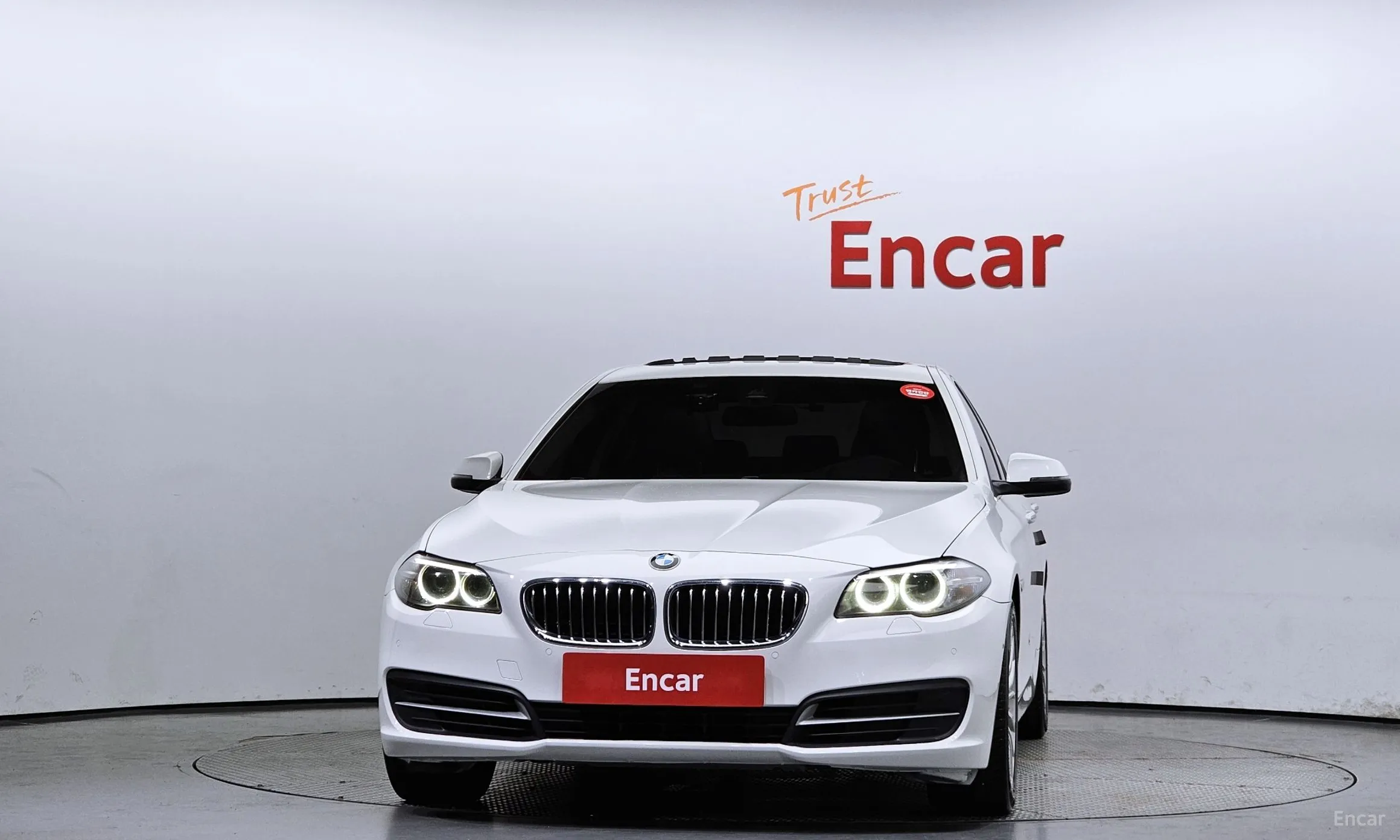 BMW 5 Series (F10) превью 2