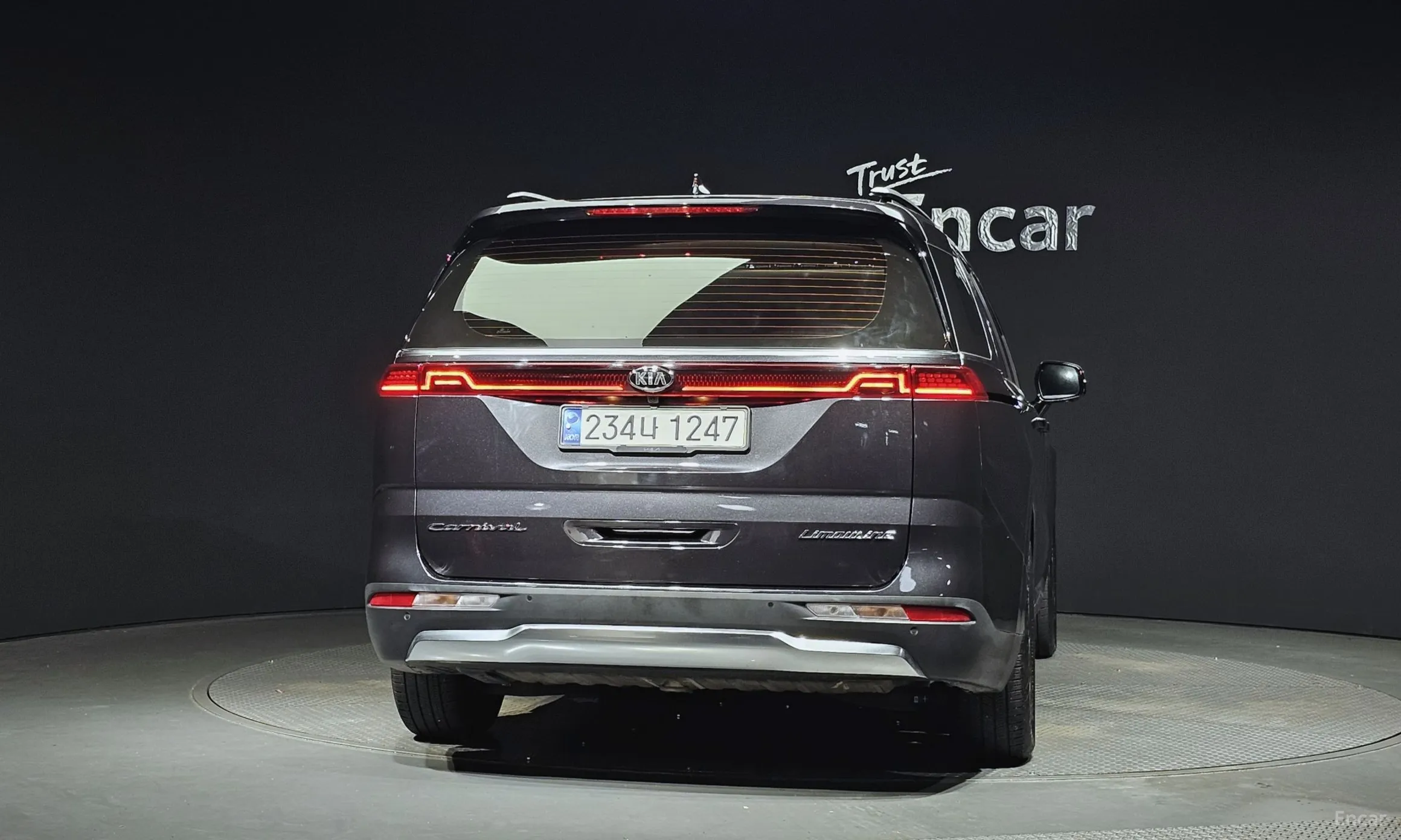 Kia Carnival Gen 4 превью 3